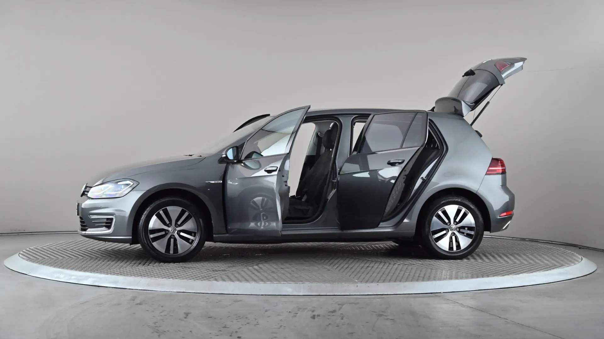2020 VOLKSWAGEN GOLF 2020 VOLKSWAGEN GOLF