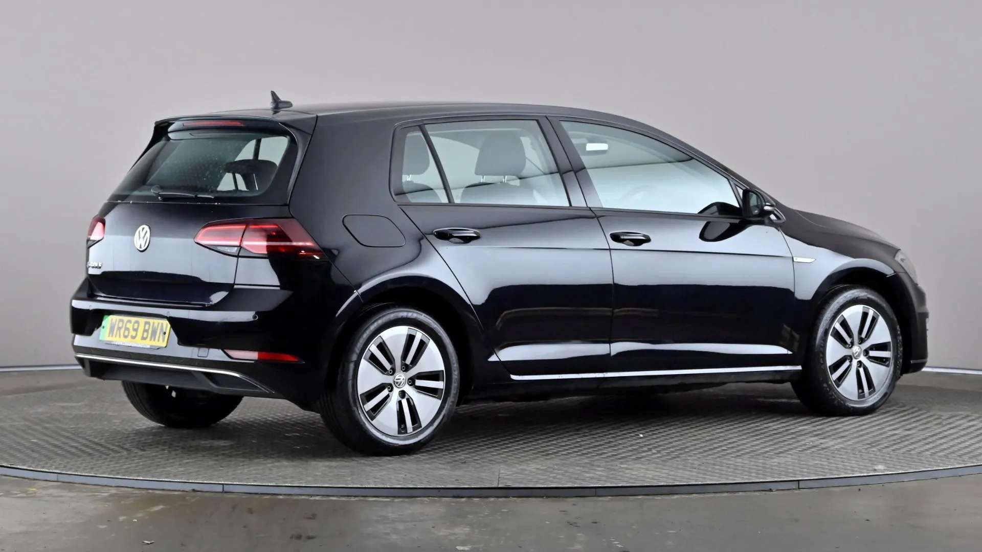 2019 VOLKSWAGEN GOLF 2019 VOLKSWAGEN GOLF