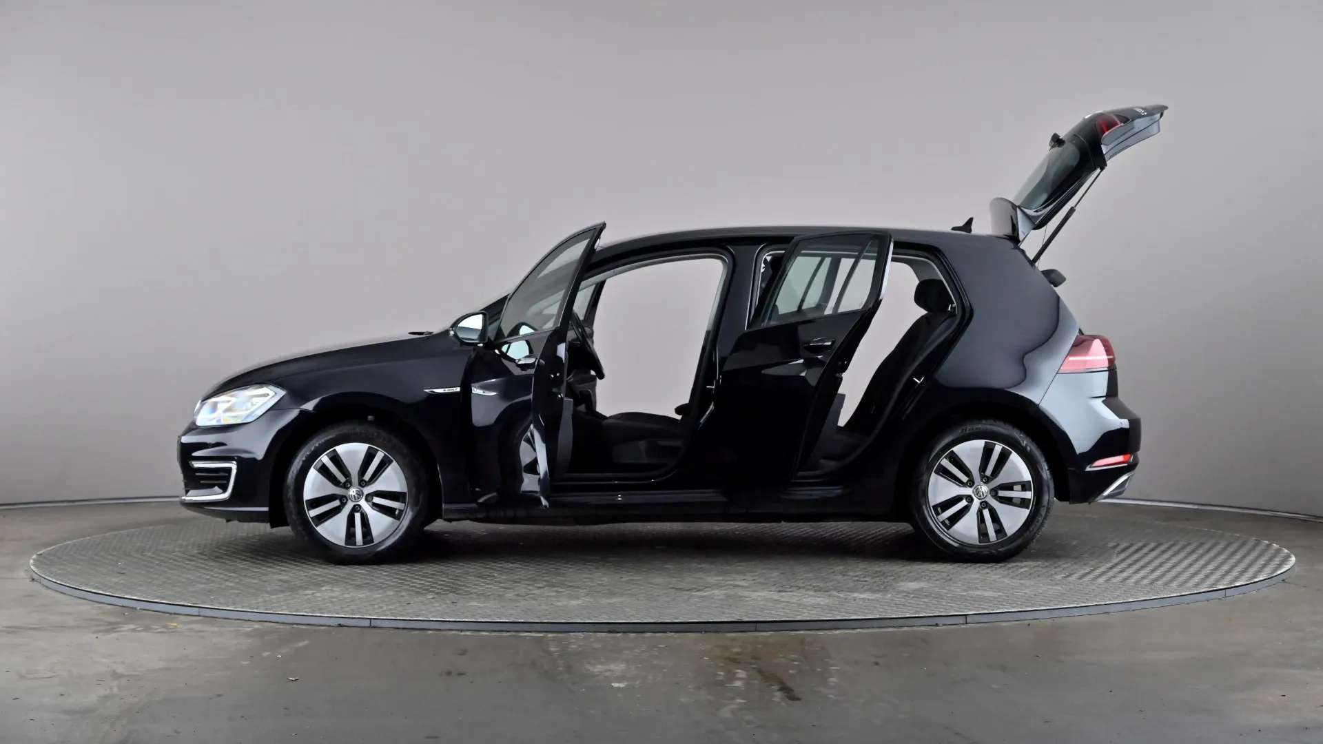 2019 VOLKSWAGEN GOLF 2019 VOLKSWAGEN GOLF