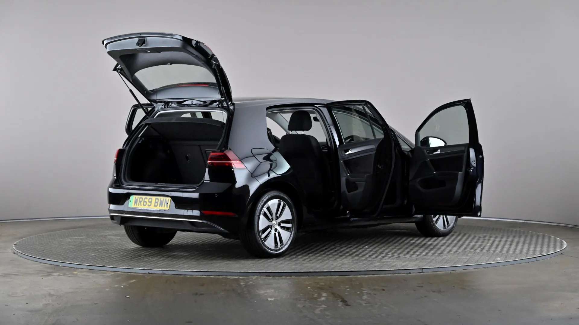 2019 VOLKSWAGEN GOLF 2019 VOLKSWAGEN GOLF