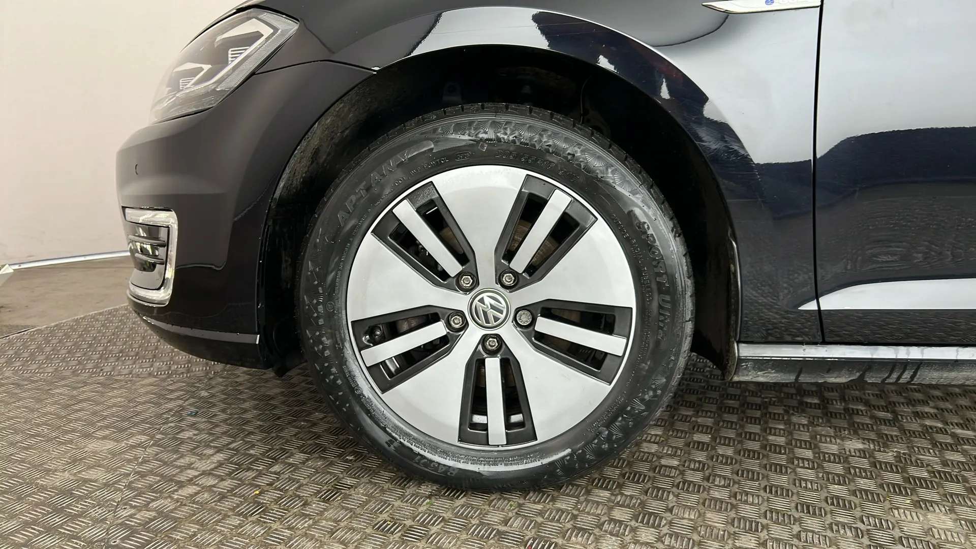 2019 VOLKSWAGEN GOLF 2019 VOLKSWAGEN GOLF