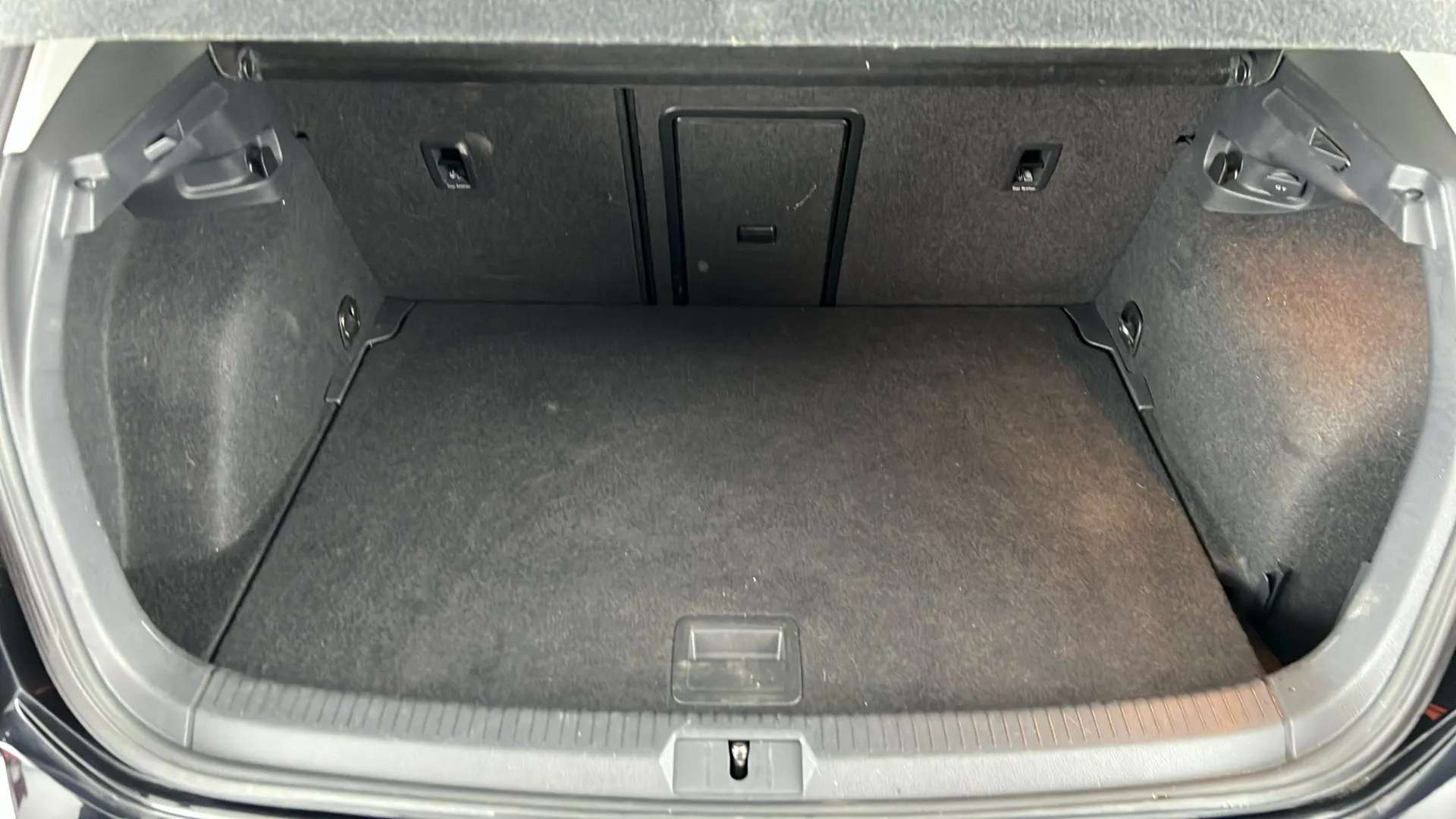 2019 VOLKSWAGEN GOLF 2019 VOLKSWAGEN GOLF