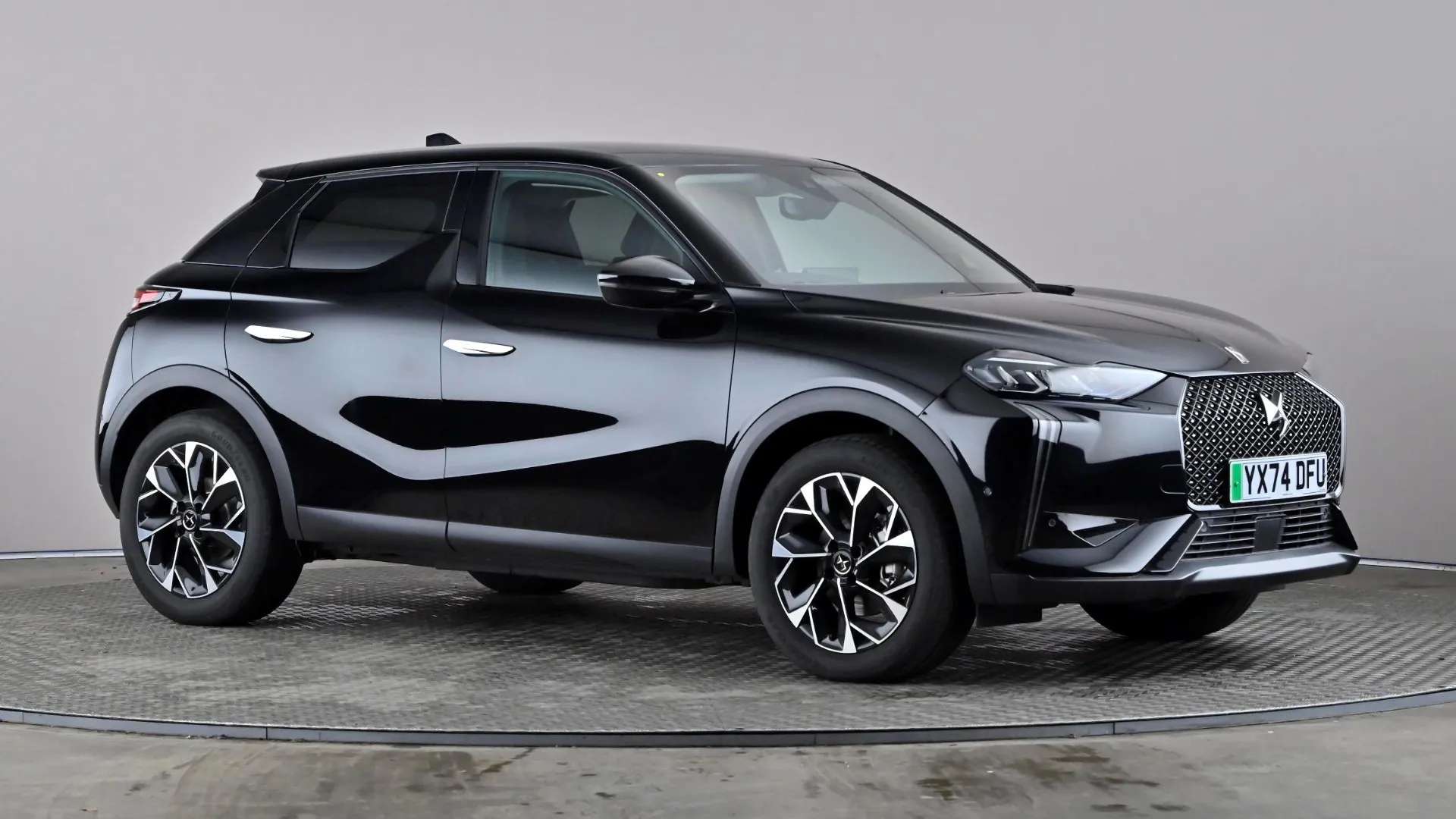 A 2025 DS DS 3 115kW E-TENSE Rivoli 54kWh Auto A 2025 DS DS 3 115kW E-TENSE Rivoli 54kWh Auto