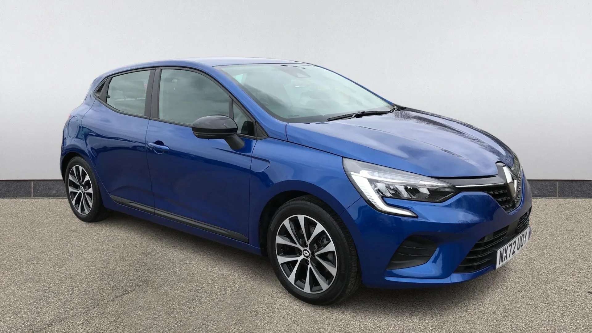 A 2023 RENAULT CLIO 1.6 E-TECH full hybrid 145 Evolution Auto A 2023 RENAULT CLIO 1.6 E-TECH full hybrid 145 Evolution Auto