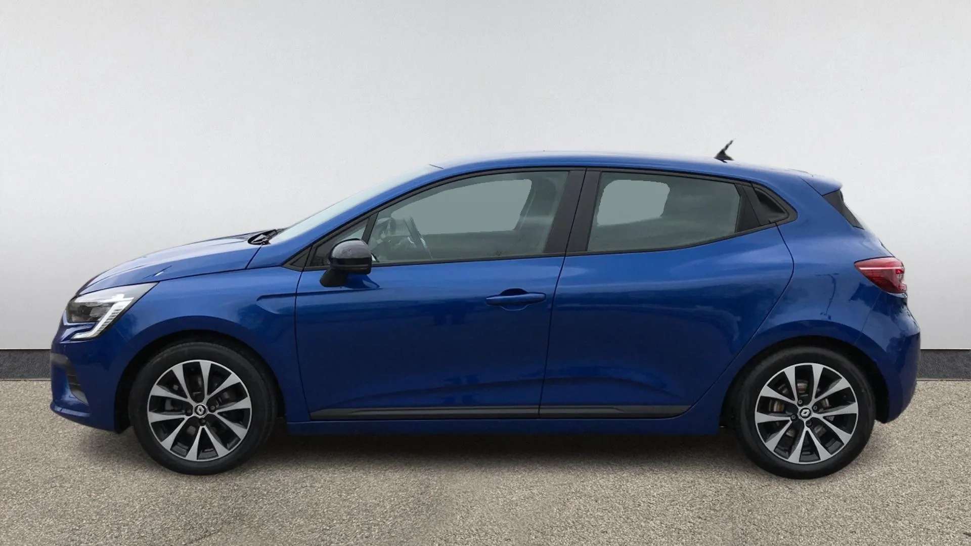 A 2023 RENAULT CLIO 1.6 E-TECH full hybrid 145 Evolution Auto A 2023 RENAULT CLIO 1.6 E-TECH full hybrid 145 Evolution Auto