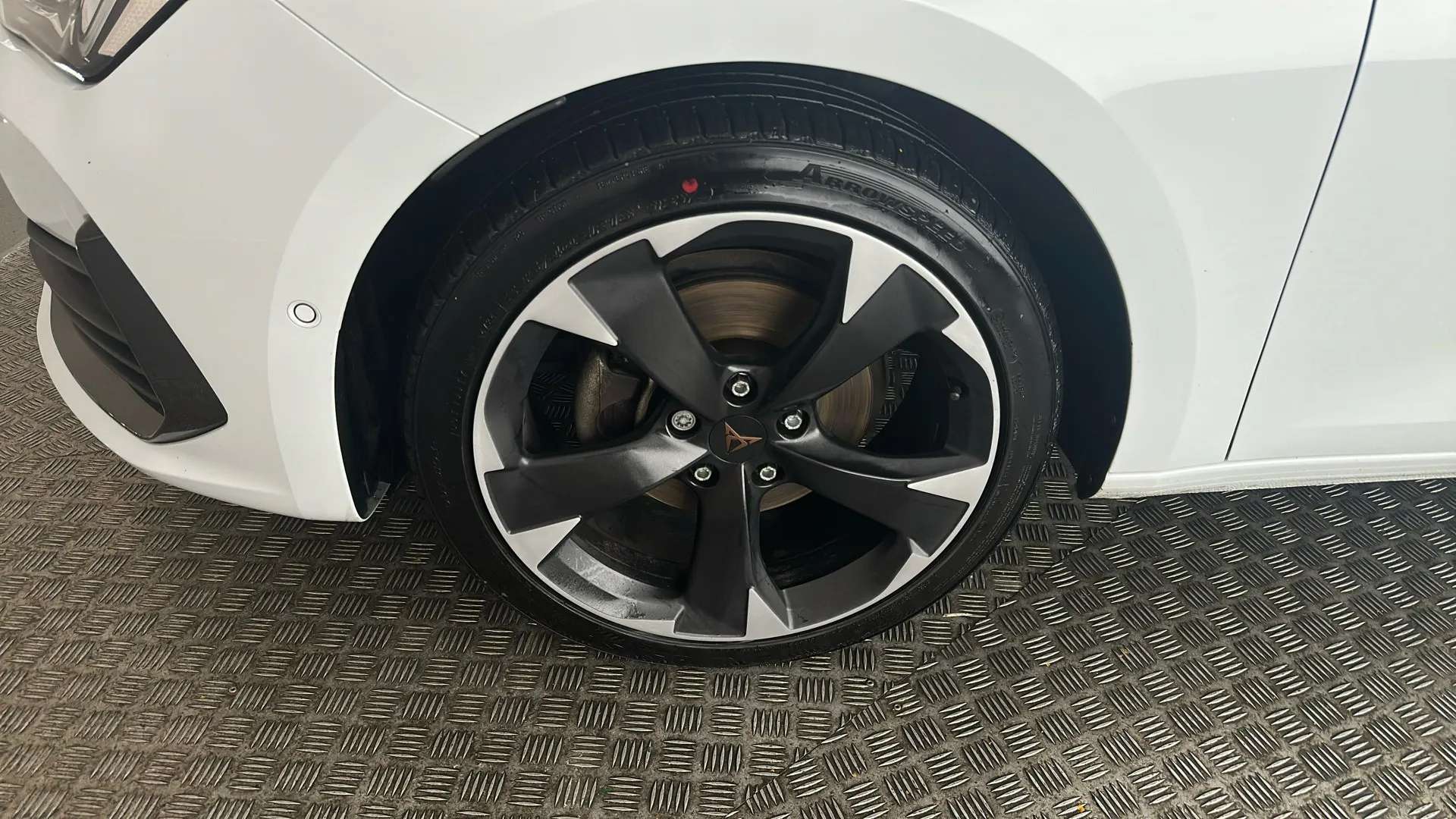 2023 CUPRA LEON 2023 CUPRA LEON