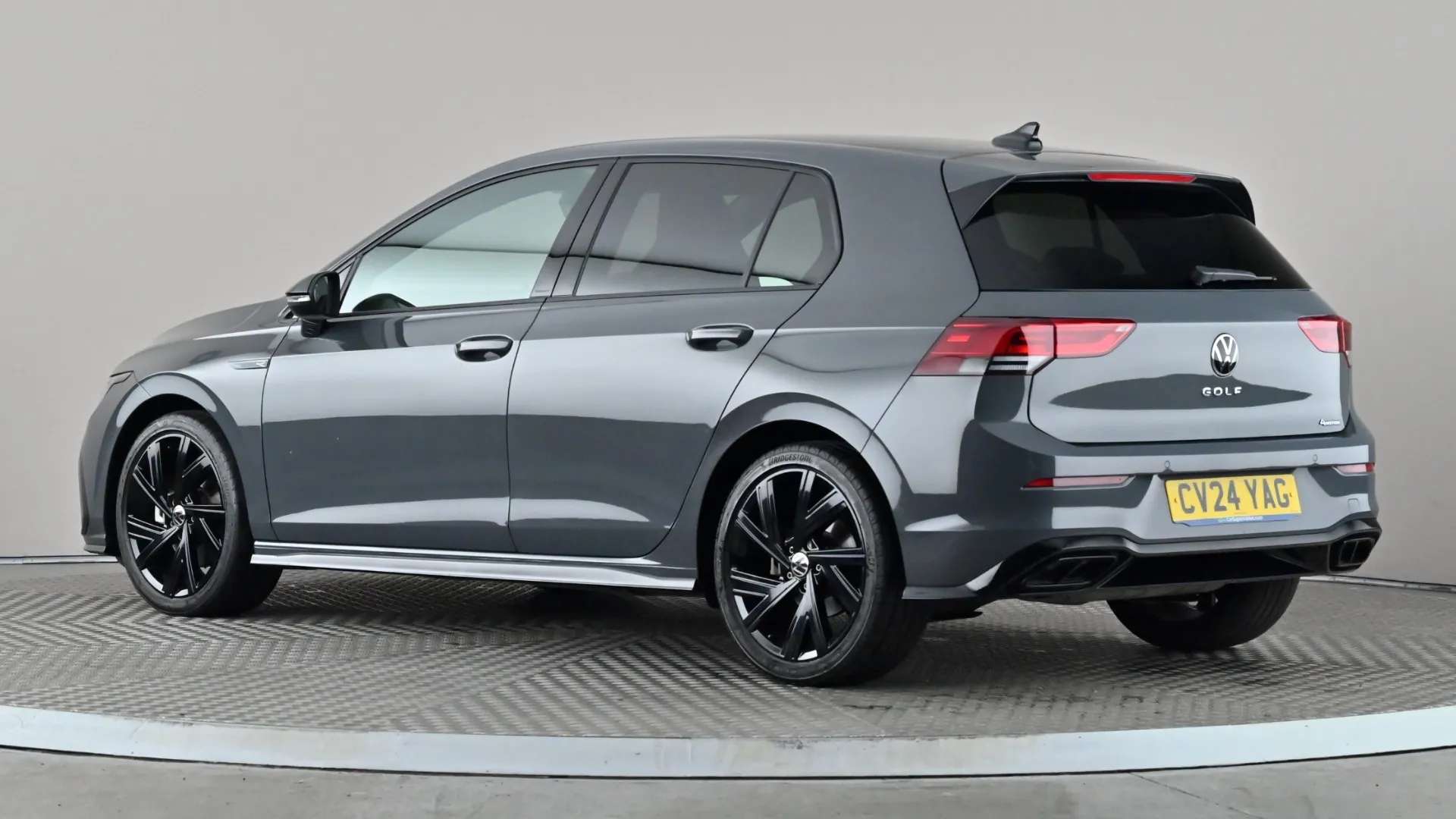 A 2024 VOLKSWAGEN GOLF 2.0 TSI 190 Black Edition 4Motion DSG A 2024 VOLKSWAGEN GOLF 2.0 TSI 190 Black Edition 4Motion DSG