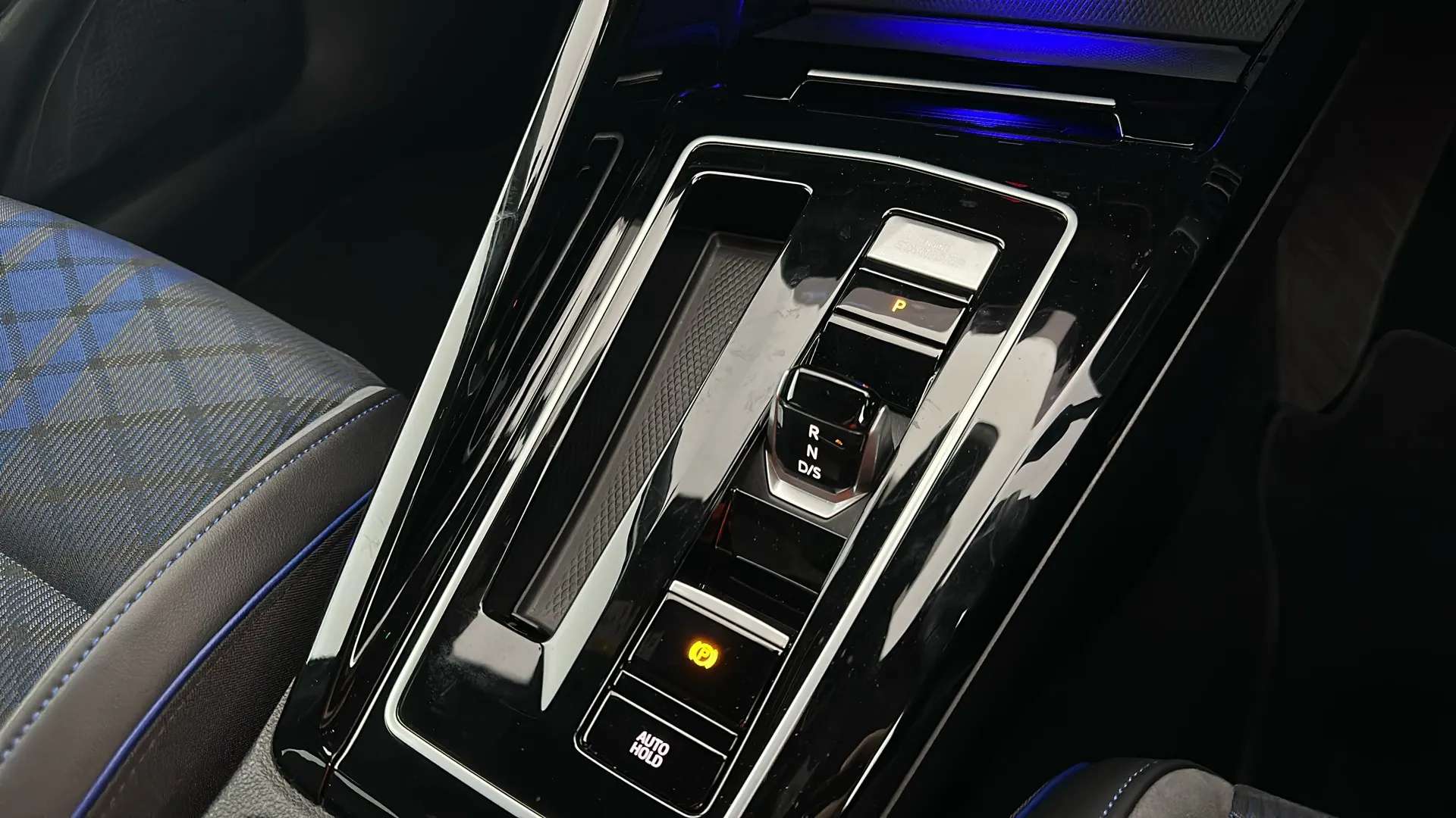 2025 VOLKSWAGEN GOLF 2025 VOLKSWAGEN GOLF