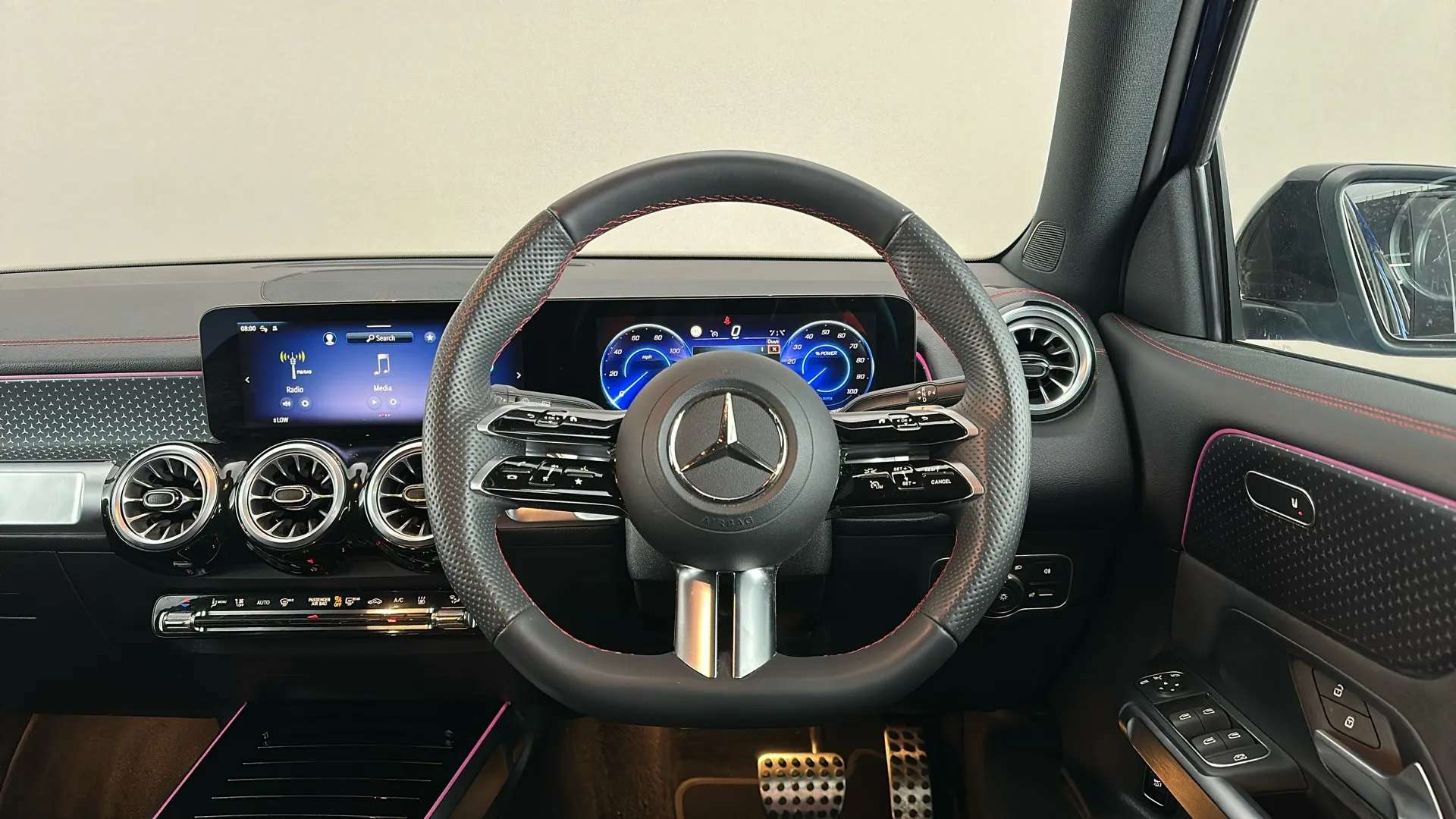 2025 MERCEDES-BENZ EQB 2025 MERCEDES-BENZ EQB