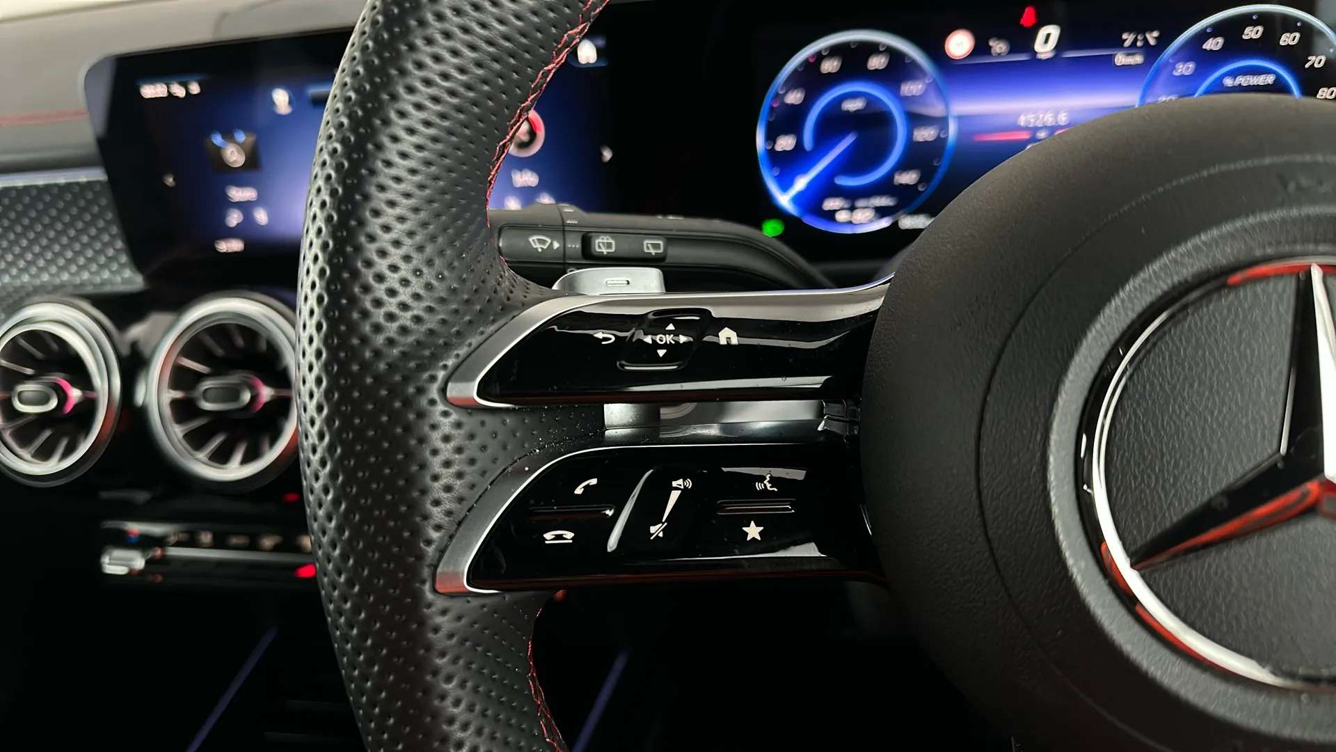 2025 MERCEDES-BENZ EQB 2025 MERCEDES-BENZ EQB