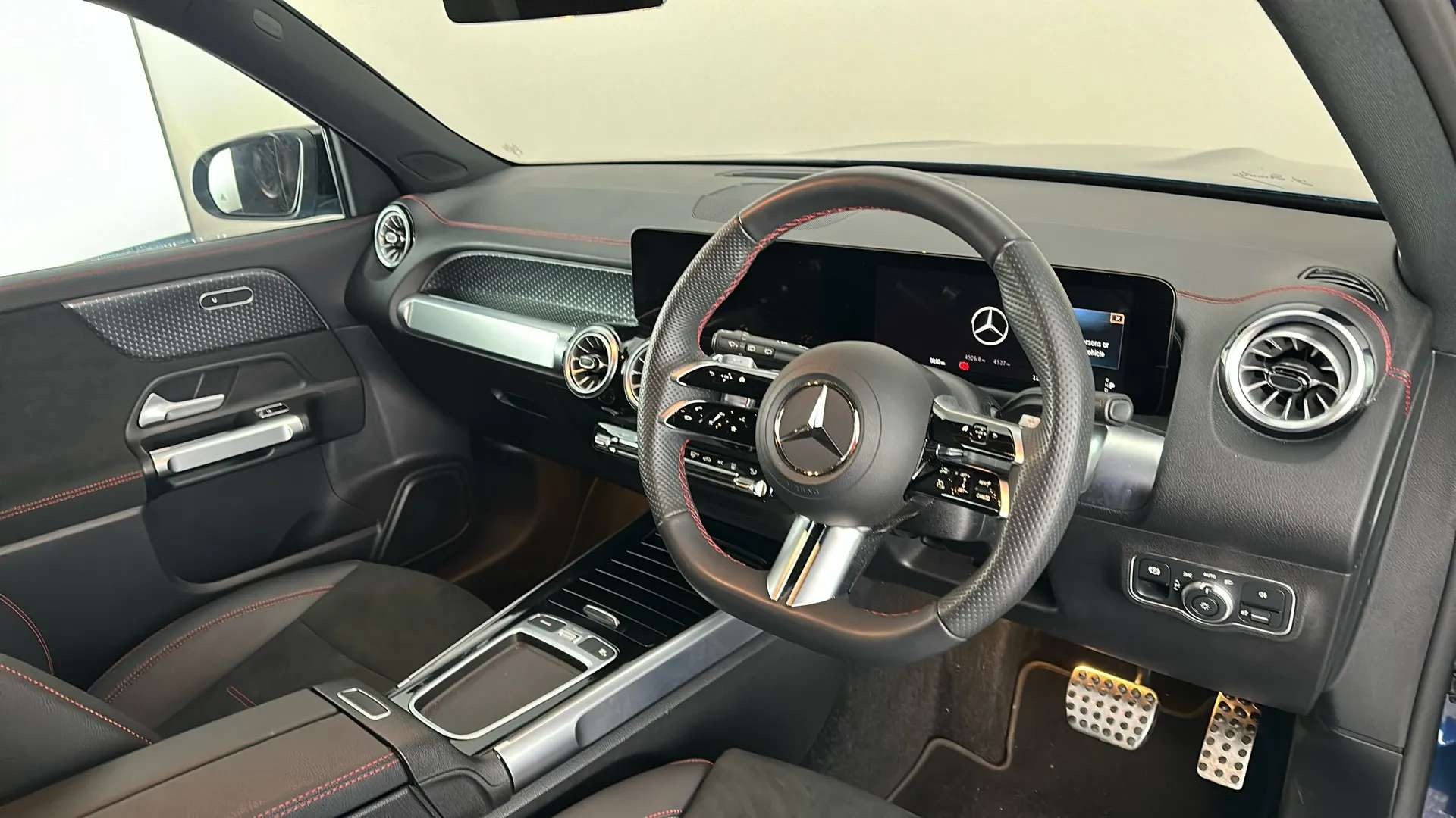 2025 MERCEDES-BENZ EQB 2025 MERCEDES-BENZ EQB