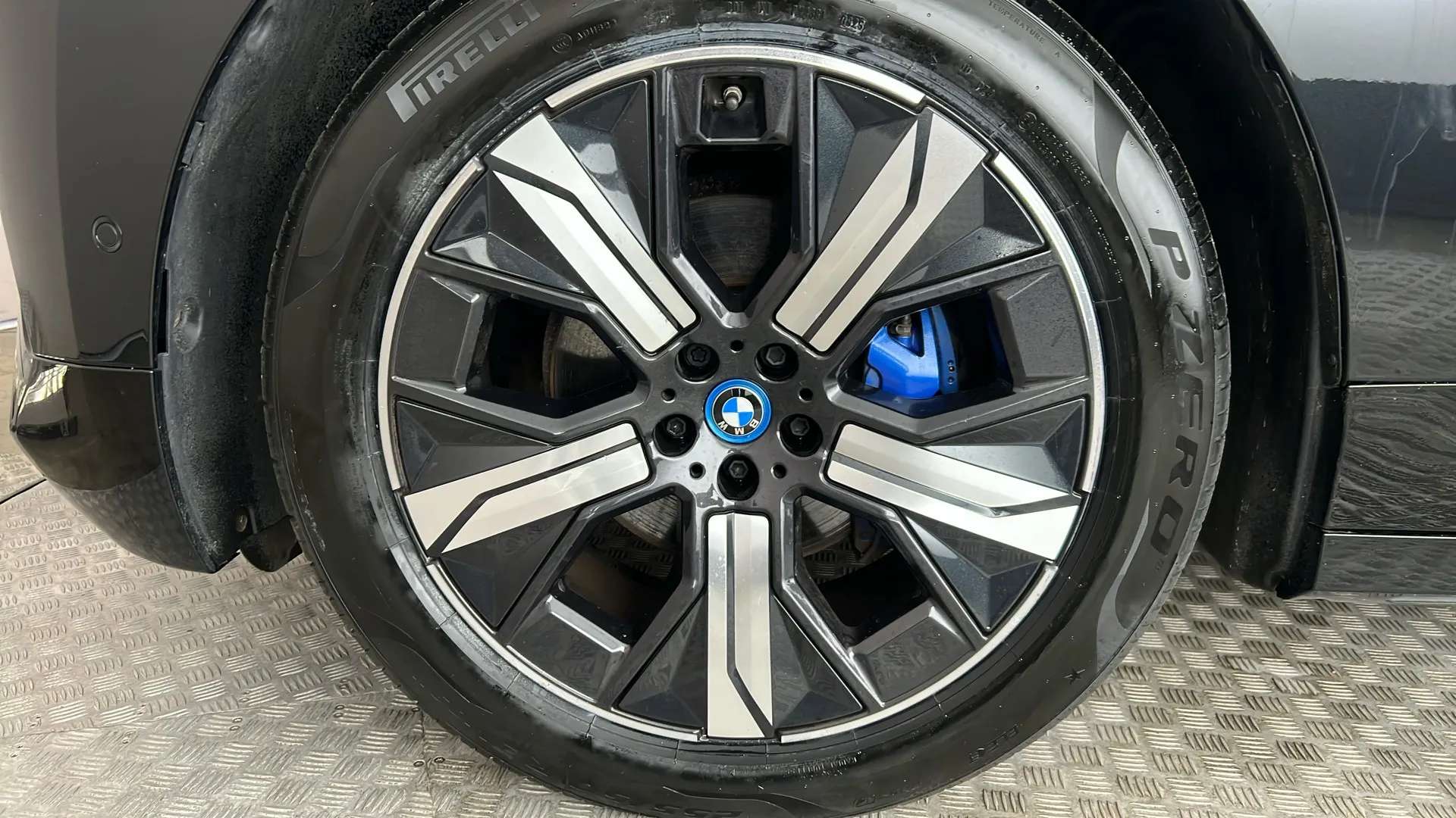 2022 BMW IX 2022 BMW IX