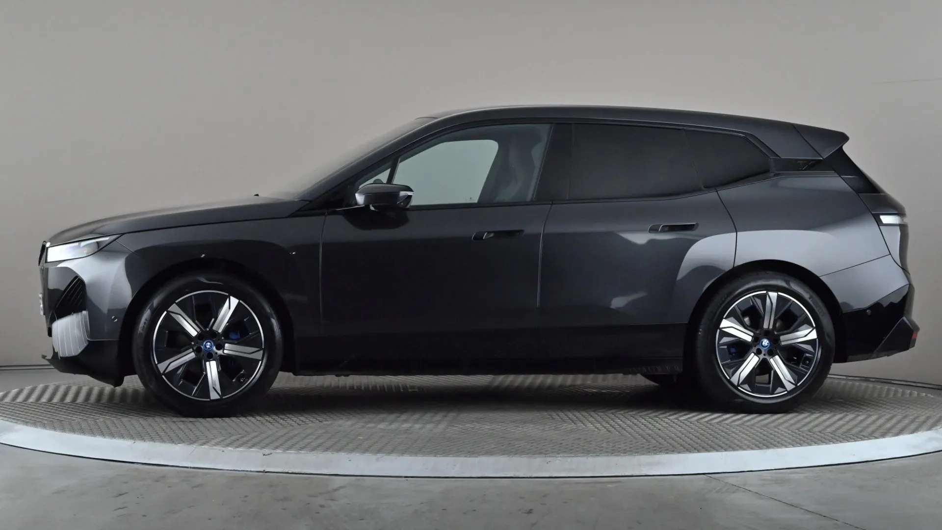 A 2022 BMW IX 240kW xDrive40 M Sport Edition 76.6kWh Auto A 2022 BMW IX 240kW xDrive40 M Sport Edition 76.6kWh Auto