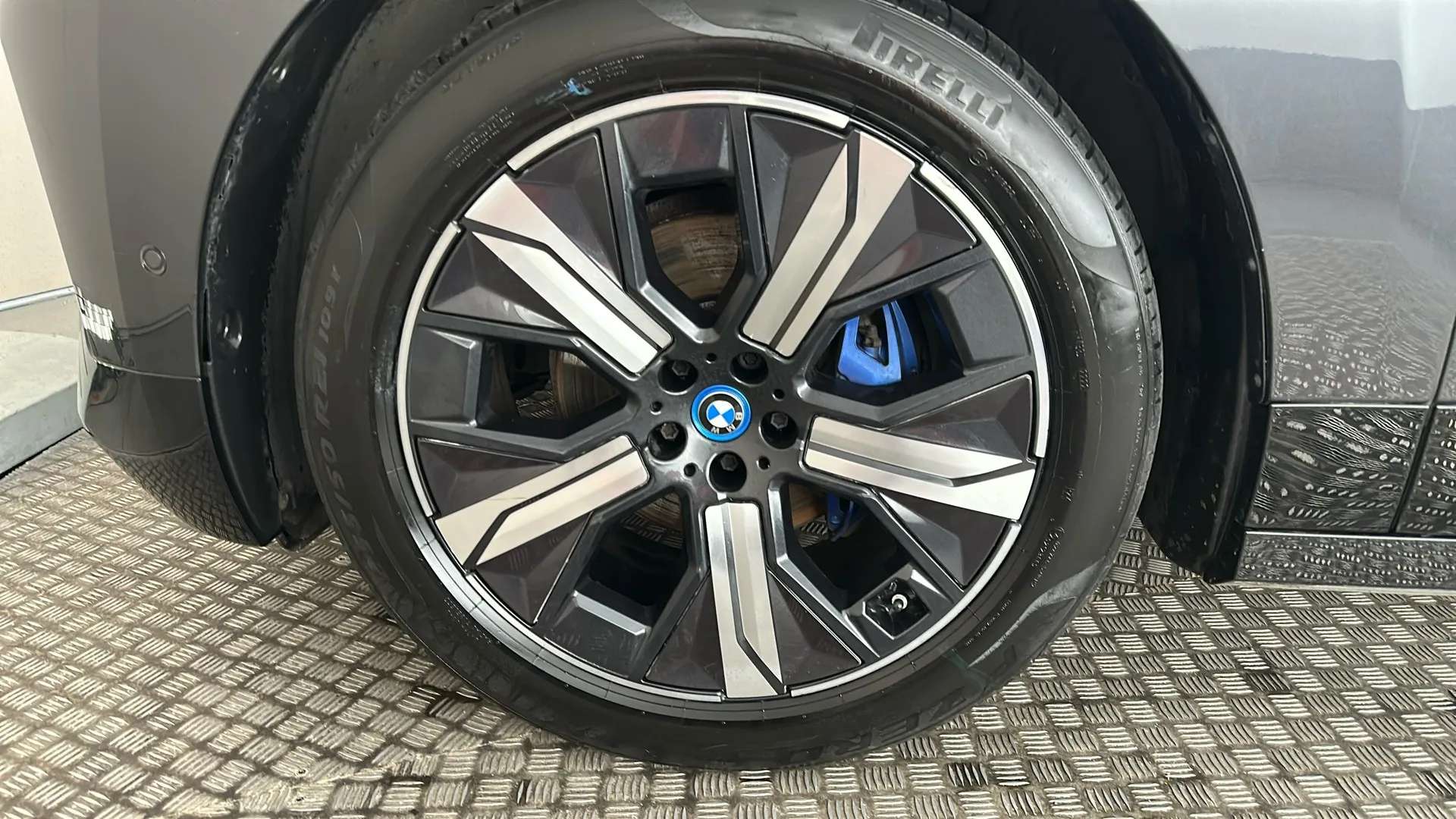 2022 BMW IX 2022 BMW IX