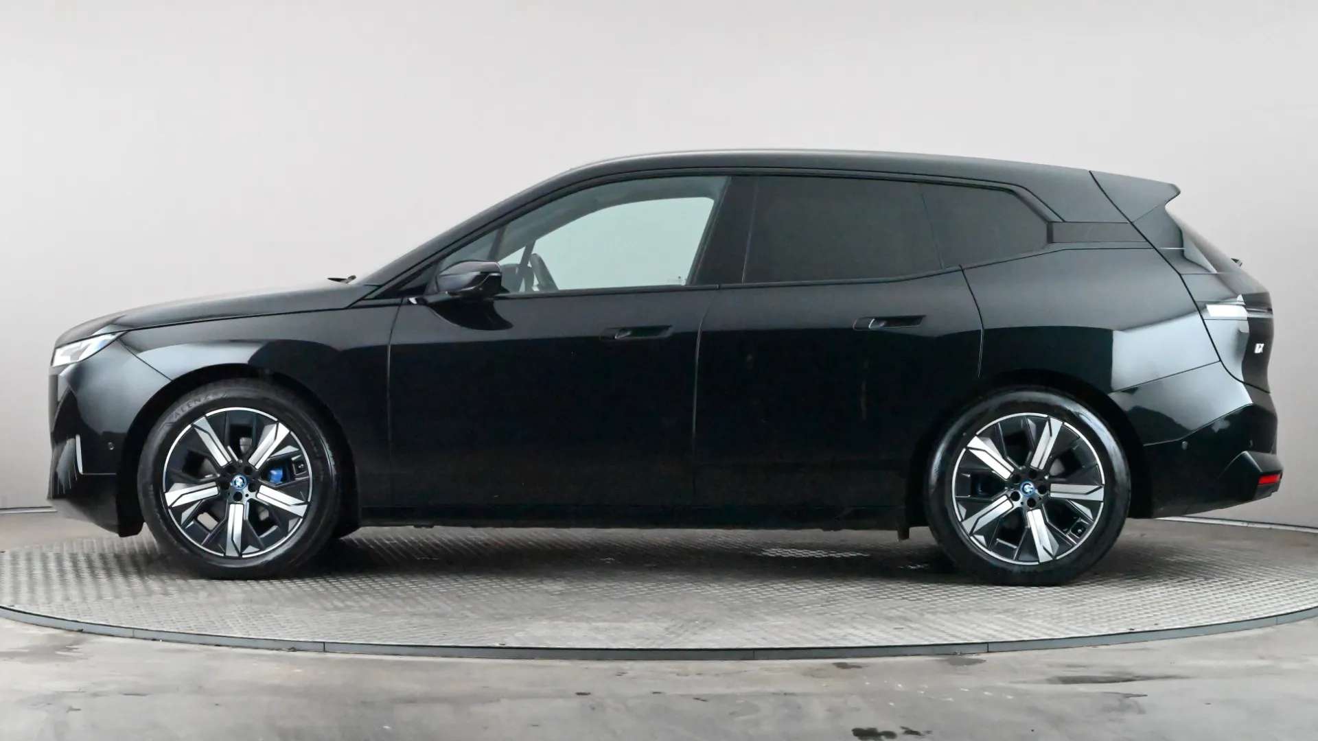 A 2022 BMW IX 240kW xDrive40 M Sport Edition 76.6kWh Auto A 2022 BMW IX 240kW xDrive40 M Sport Edition 76.6kWh Auto