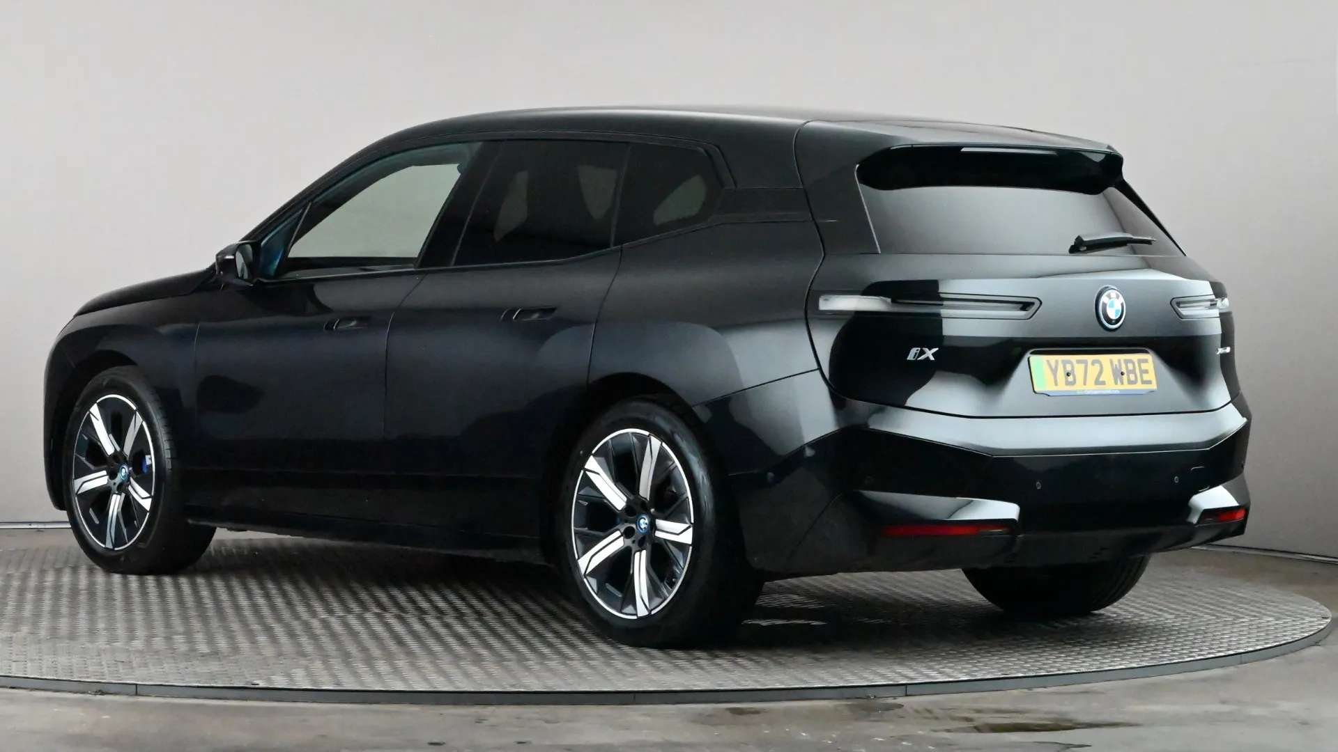 A 2022 BMW IX 240kW xDrive40 M Sport Edition 76.6kWh Auto A 2022 BMW IX 240kW xDrive40 M Sport Edition 76.6kWh Auto