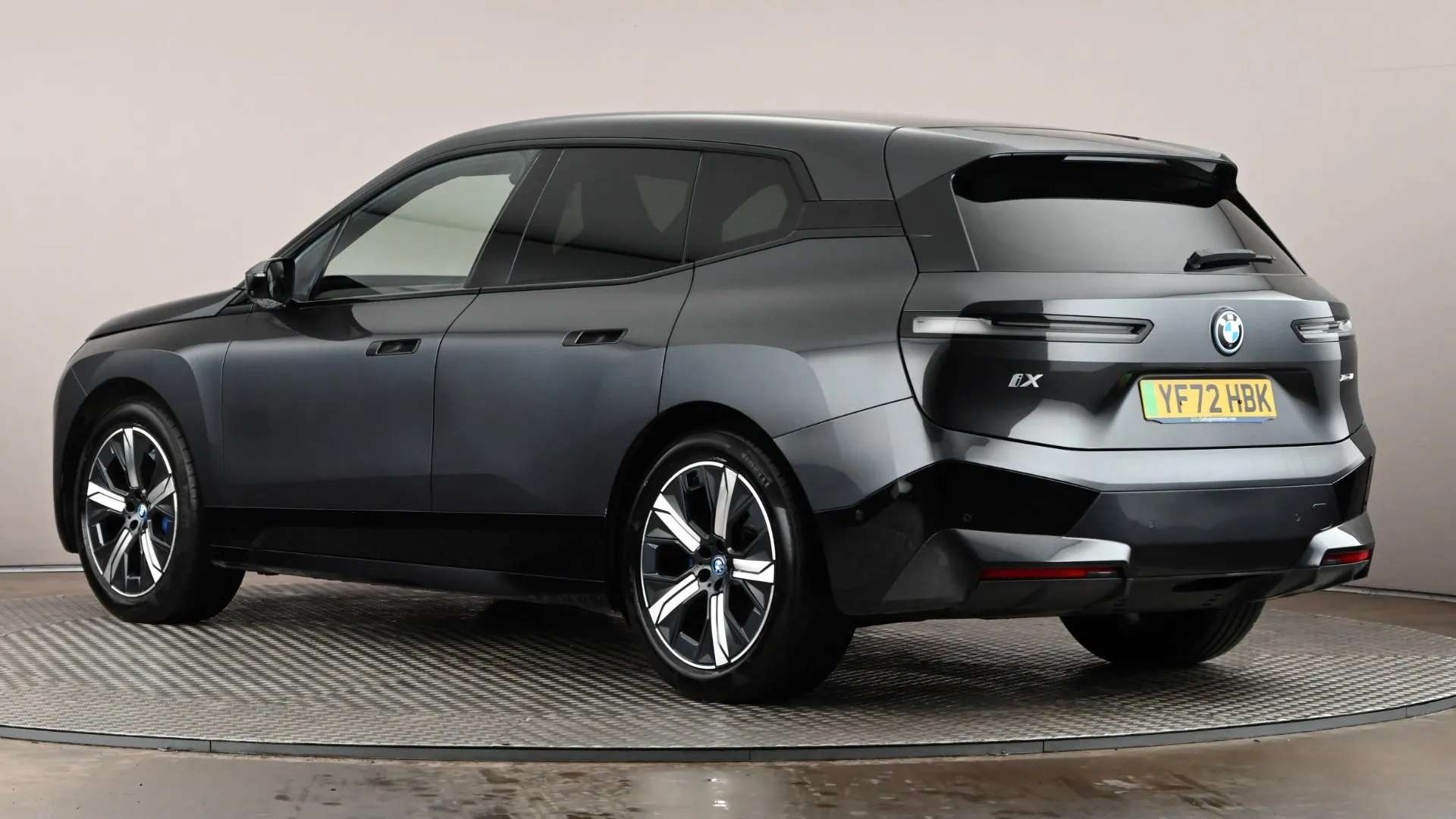 A 2022 BMW IX 240kW xDrive40 M Sport Edition 76.6kWh Auto A 2022 BMW IX 240kW xDrive40 M Sport Edition 76.6kWh Auto
