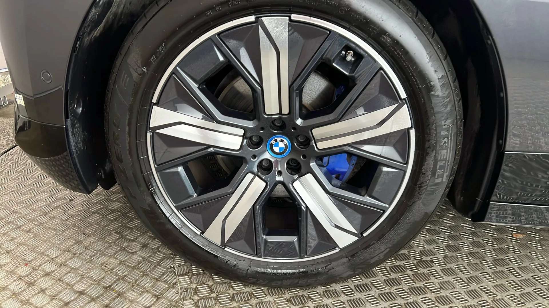 2022 BMW IX 2022 BMW IX