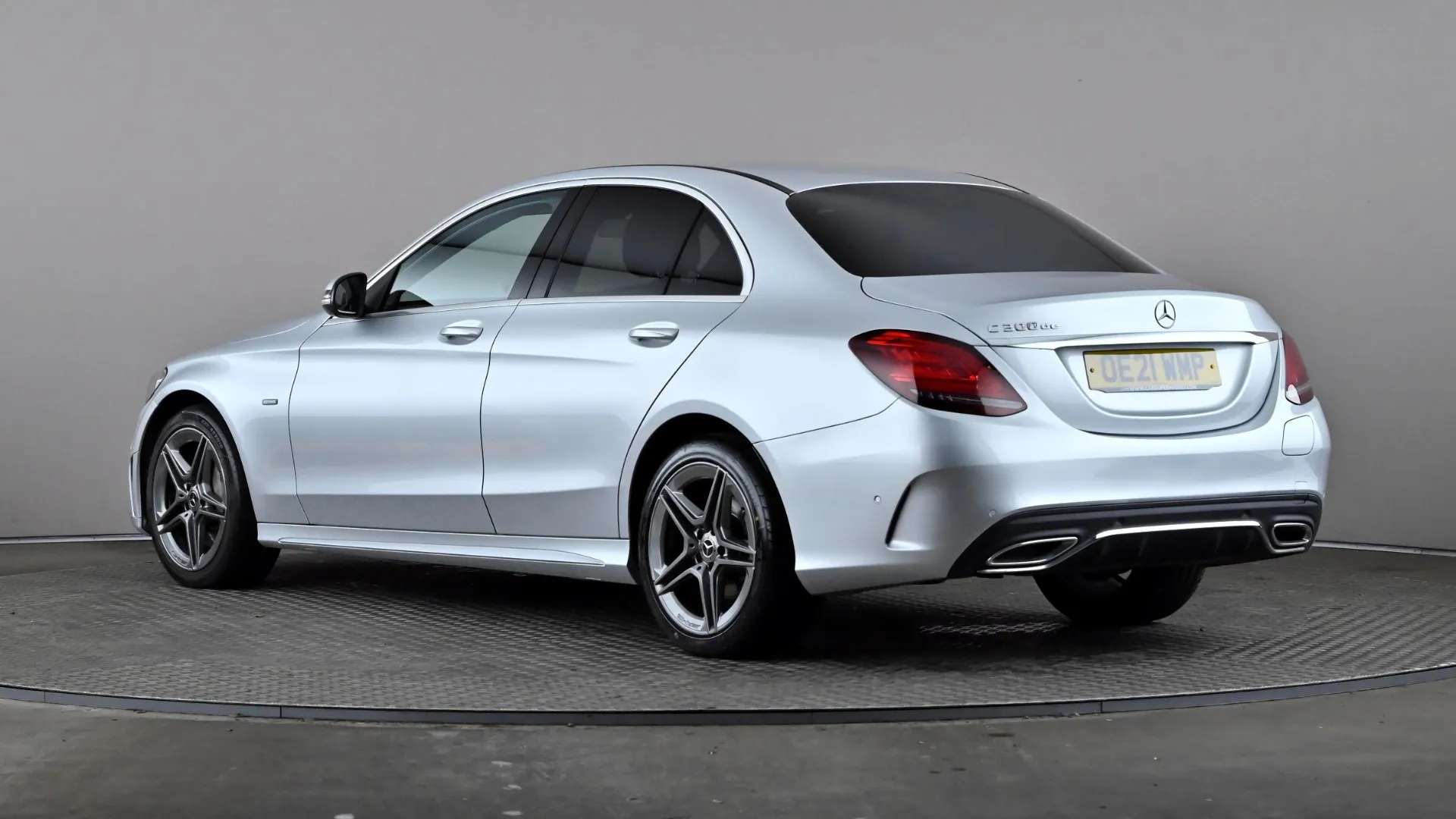 A 2021 MERCEDES-BENZ C CLASS C300de AMG Line Edition 9G-Tronic A 2021 MERCEDES-BENZ C CLASS C300de AMG Line Edition 9G-Tronic