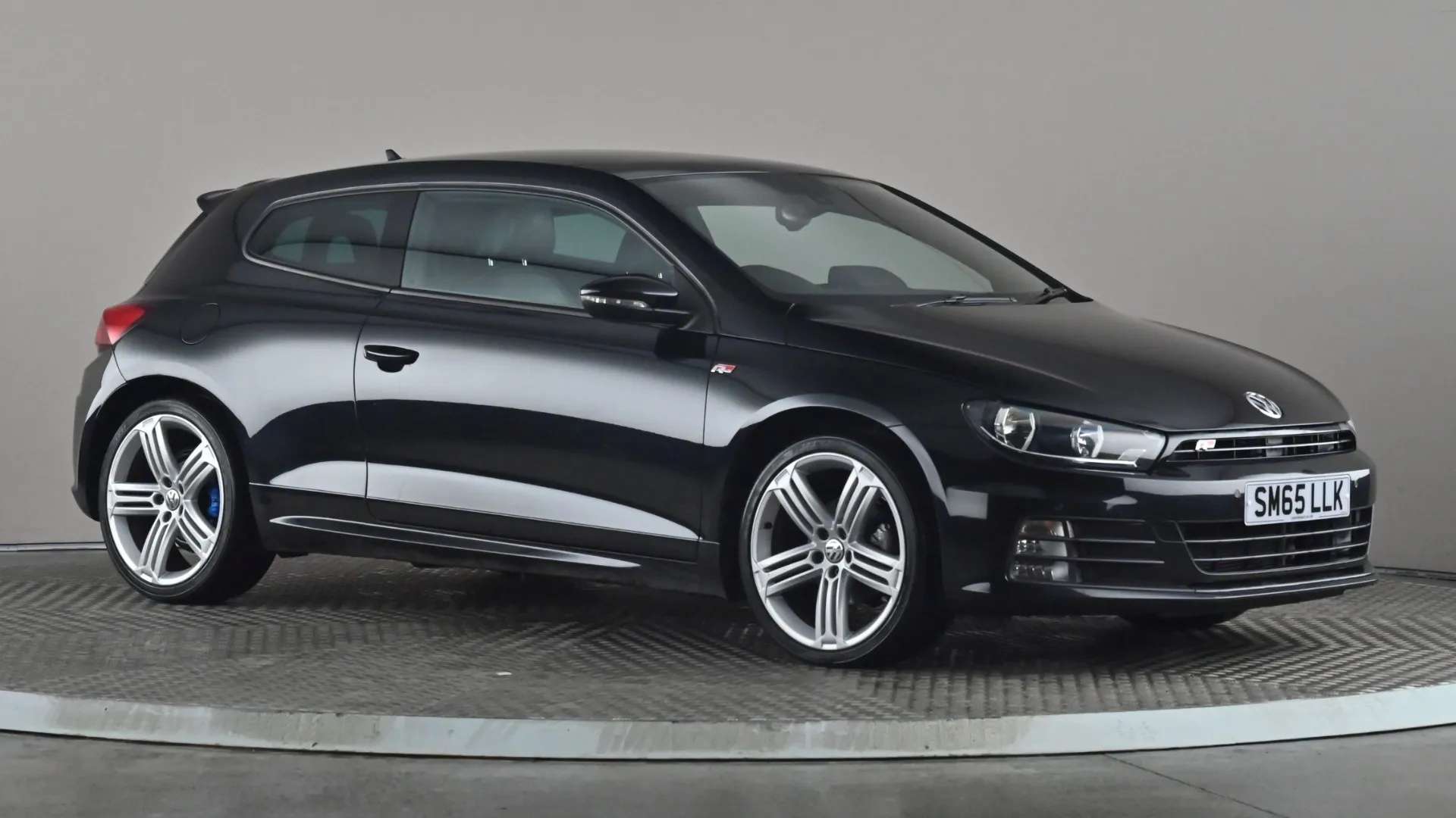 A 2015 VOLKSWAGEN SCIROCCO 2.0 TDi BlueMotion Tech R-Line A 2015 VOLKSWAGEN SCIROCCO 2.0 TDi BlueMotion Tech R-Line