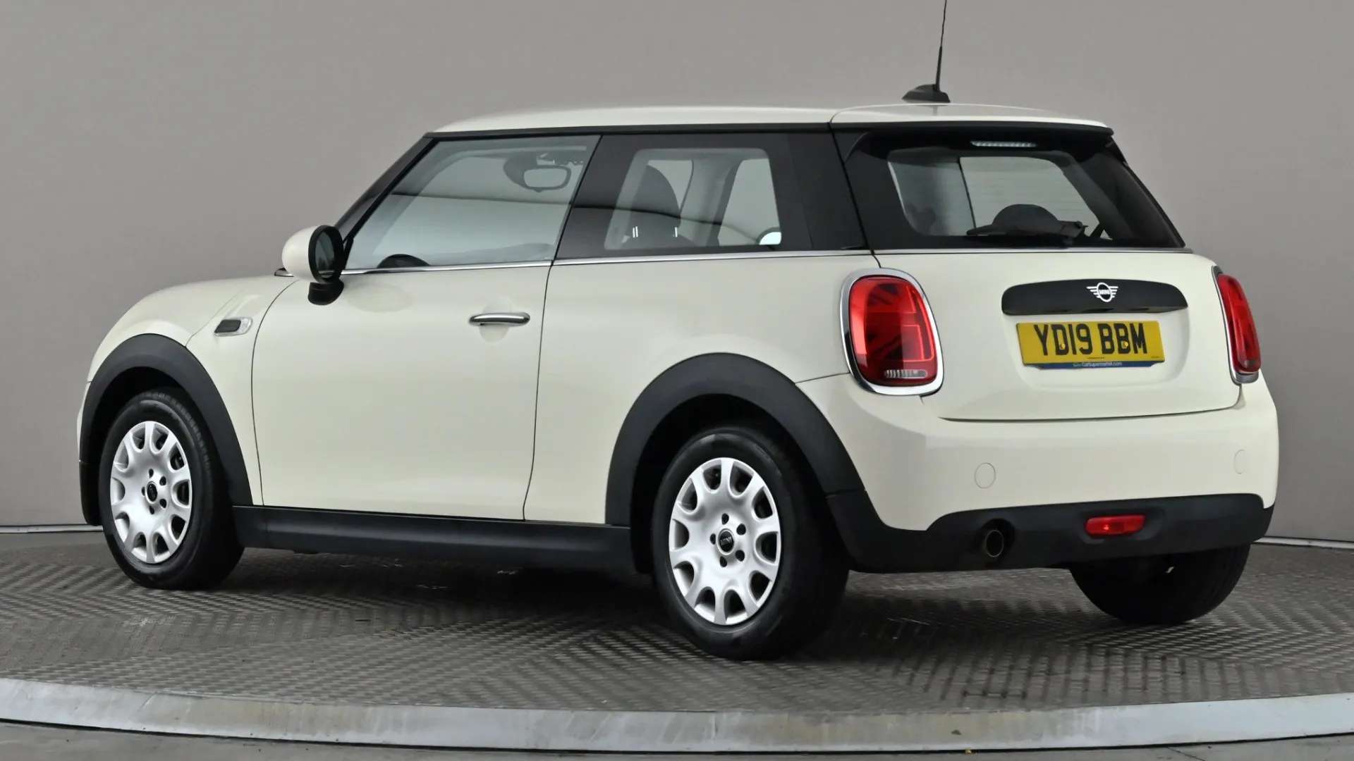 A 2019 MINI HATCH 1.5 One Classic II A 2019 MINI HATCH 1.5 One Classic II