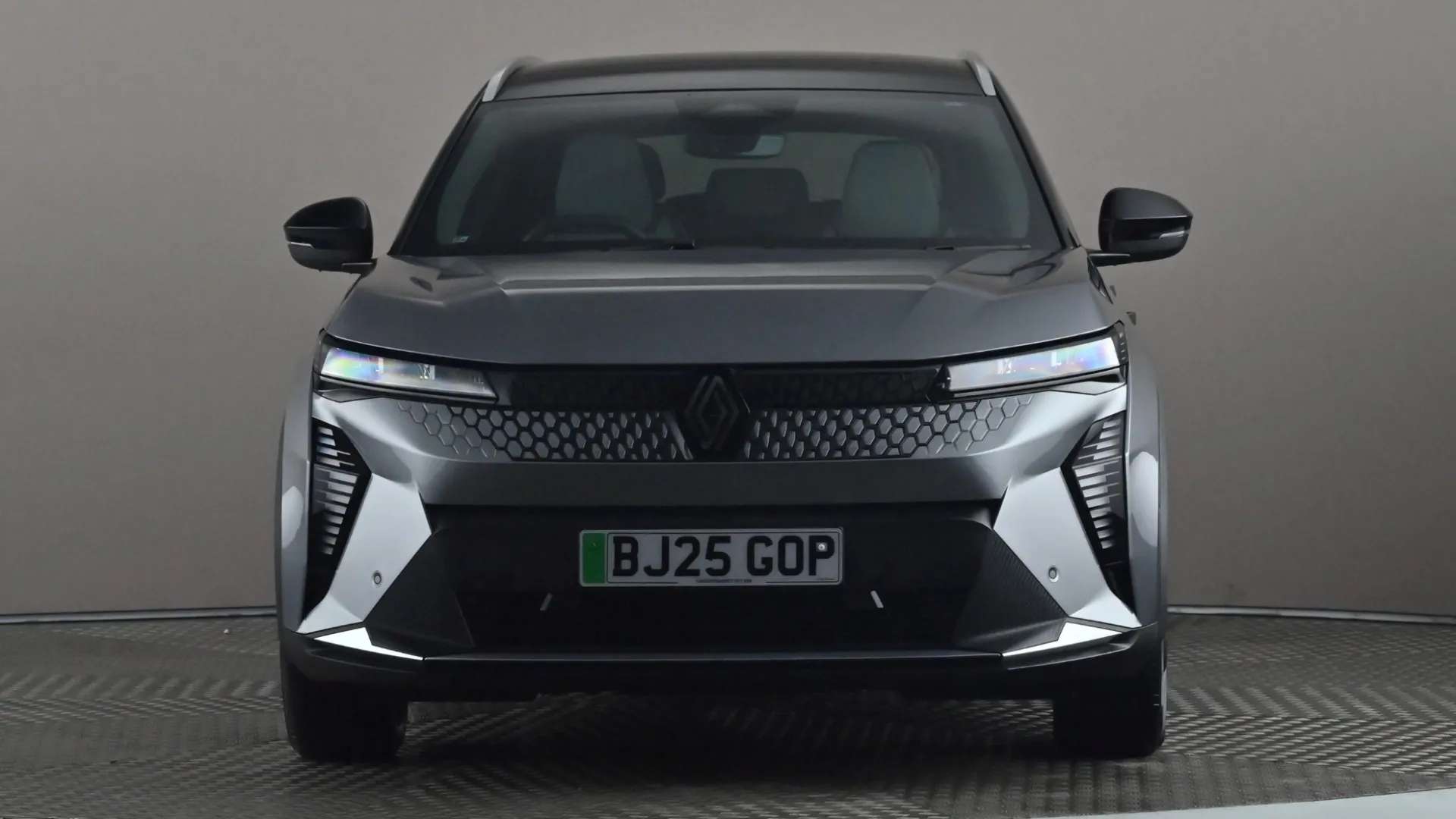 A 2025 RENAULT SCENIC E-TECH 160kW Techno 87kWh Long Range Auto A 2025 RENAULT SCENIC E-TECH 160kW Techno 87kWh Long Range Auto