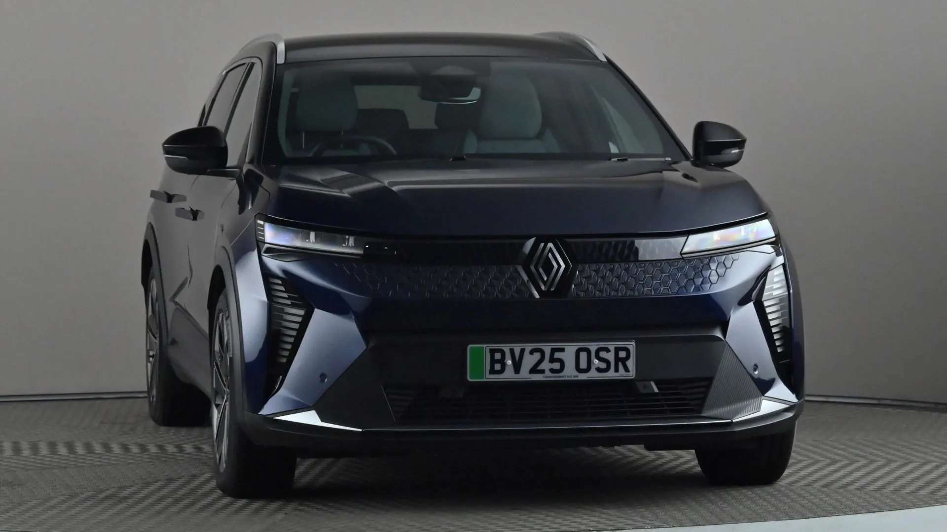 A 2025 RENAULT SCENIC E-TECH 160kW Techno 87kWh Long Range Auto A 2025 RENAULT SCENIC E-TECH 160kW Techno 87kWh Long Range Auto