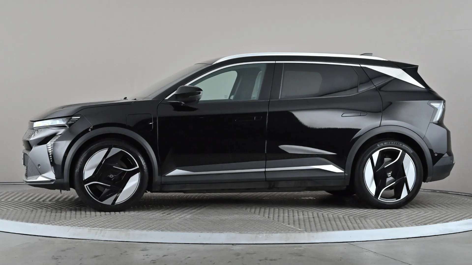 A 2024 RENAULT SCENIC E-TECH 160kW Iconic 87kWh Long Range Auto A 2024 RENAULT SCENIC E-TECH 160kW Iconic 87kWh Long Range Auto