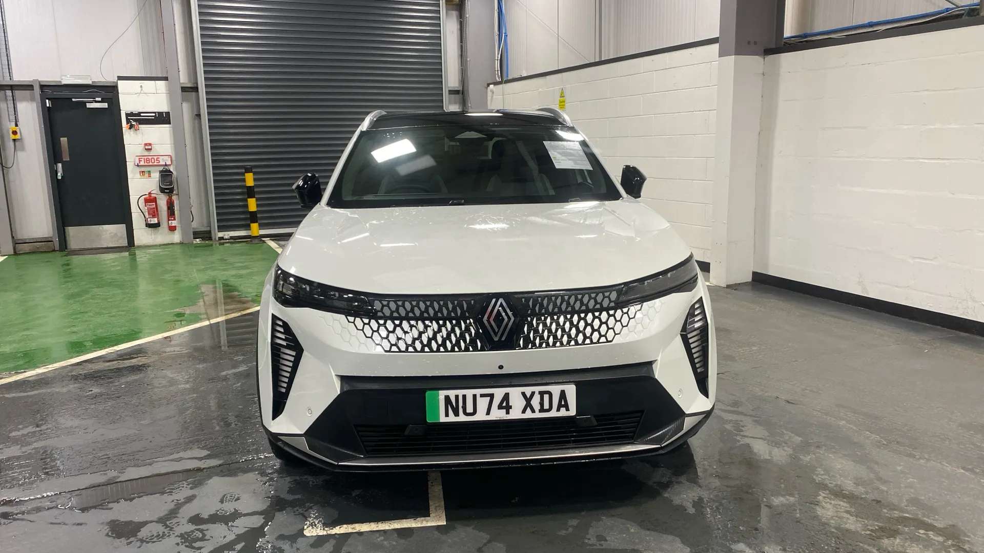 A 2024 RENAULT SCENIC E-TECH 160kW Iconic 87kWh Long Range Auto A 2024 RENAULT SCENIC E-TECH 160kW Iconic 87kWh Long Range Auto