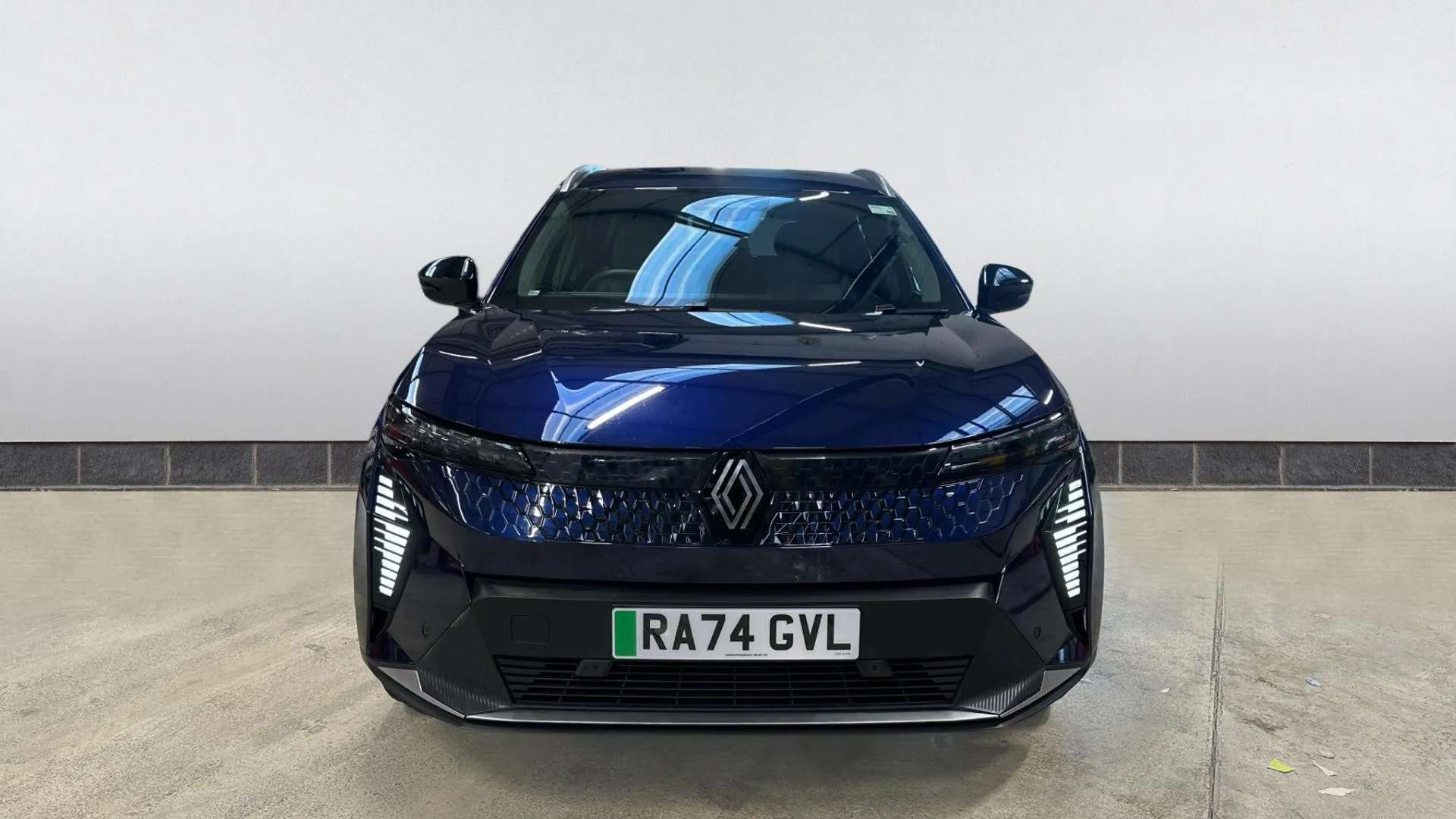 A 2025 RENAULT SCENIC E-TECH 160kW Techno 87kWh Long Range Auto A 2025 RENAULT SCENIC E-TECH 160kW Techno 87kWh Long Range Auto