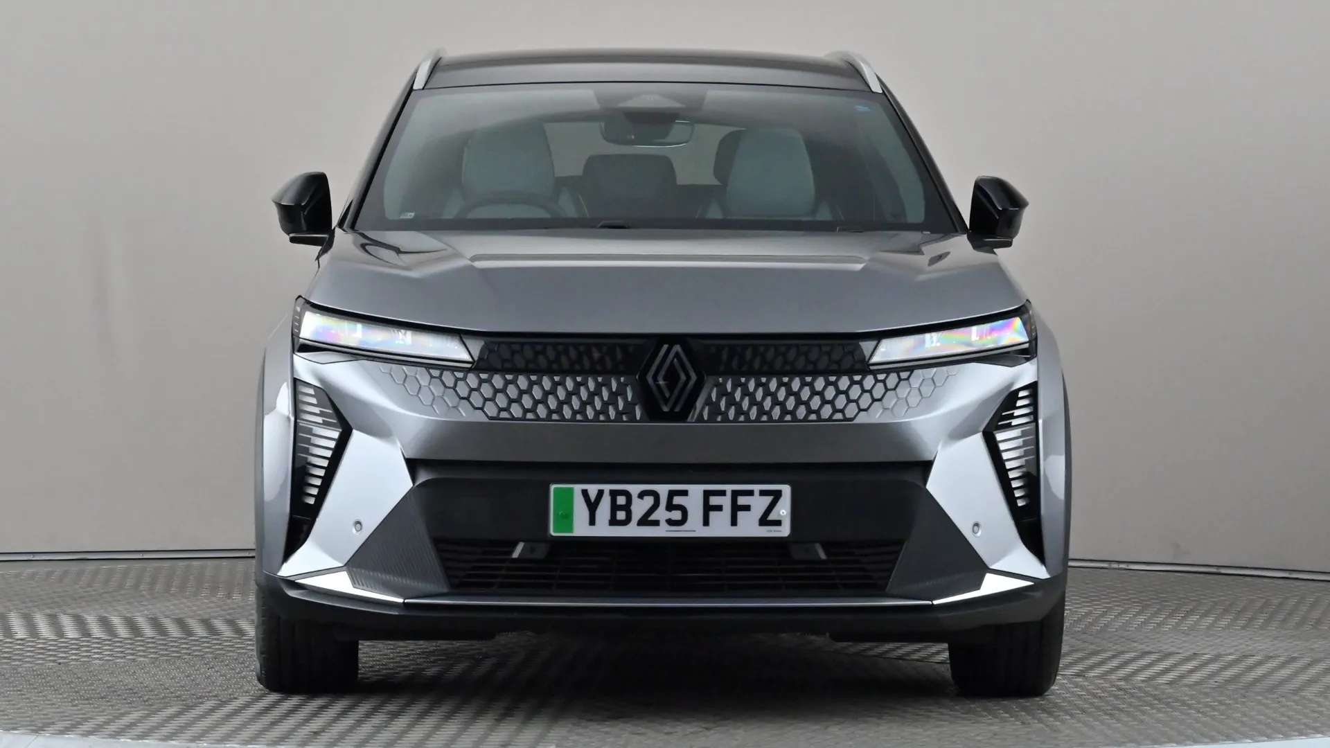 A 2025 RENAULT SCENIC E-TECH 160kW Techno 87kWh Long Range Auto A 2025 RENAULT SCENIC E-TECH 160kW Techno 87kWh Long Range Auto