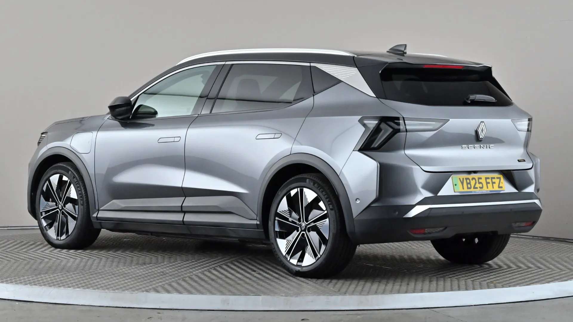 A 2025 RENAULT SCENIC E-TECH 160kW Techno 87kWh Long Range Auto A 2025 RENAULT SCENIC E-TECH 160kW Techno 87kWh Long Range Auto