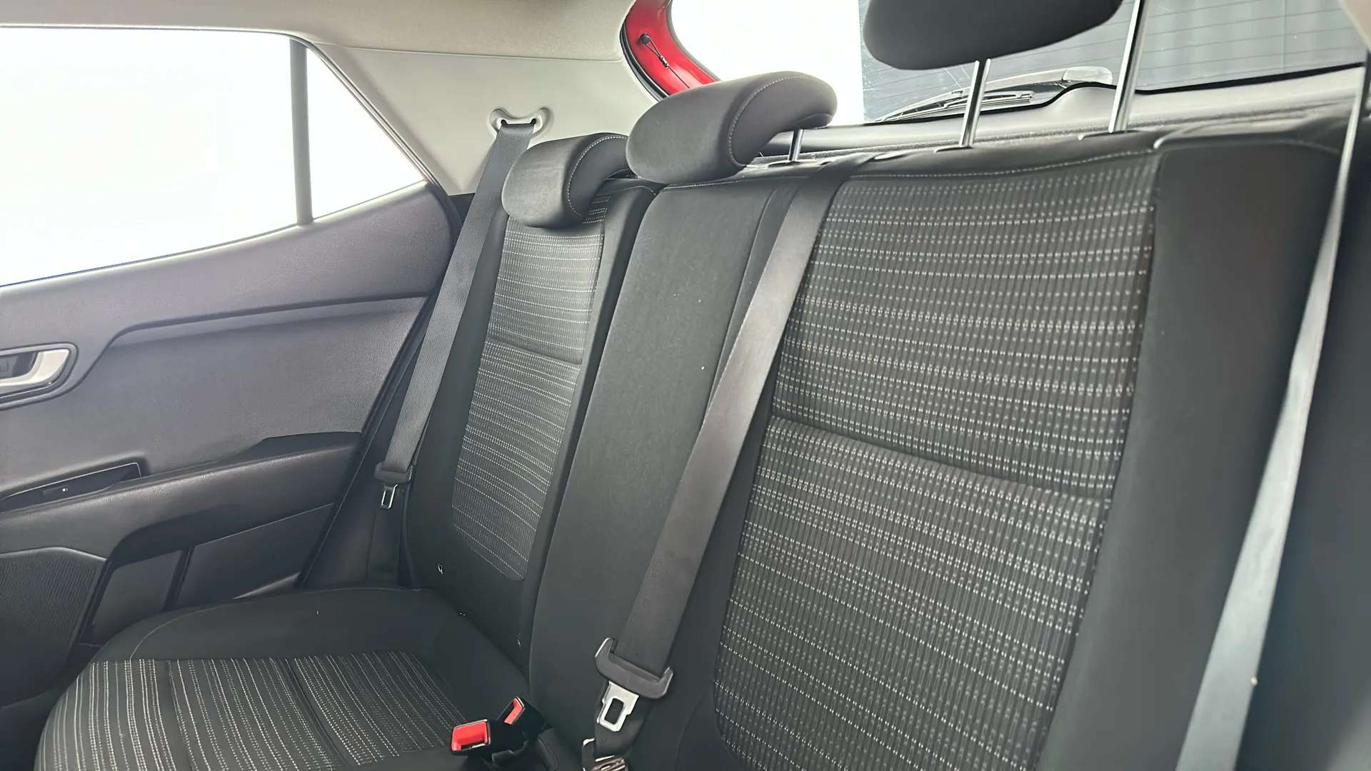 2018 KIA STONIC 2018 KIA STONIC
