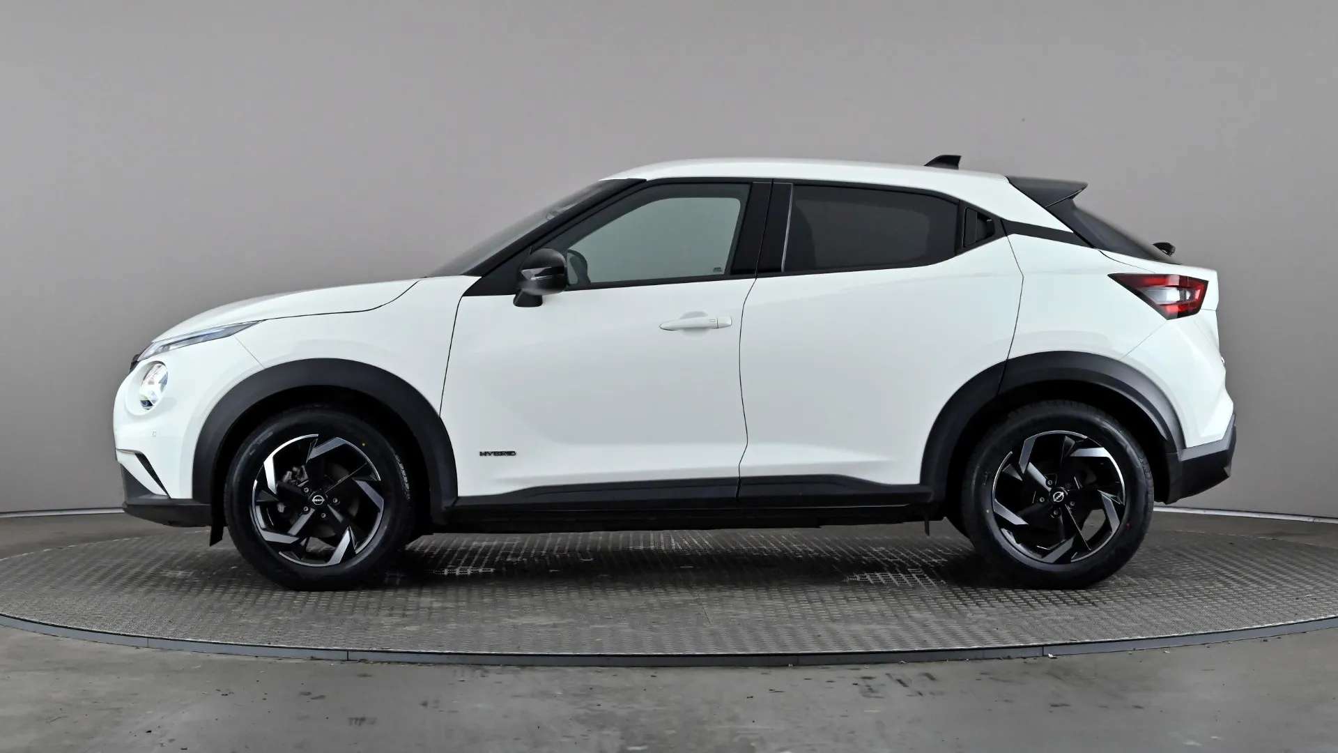 A 2022 NISSAN JUKE 1.6 Hybrid N-Connecta Auto A 2022 NISSAN JUKE 1.6 Hybrid N-Connecta Auto