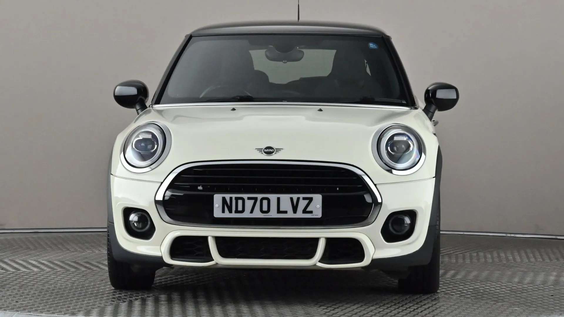 A 2020 MINI HATCH 1.5 Cooper Sport II A 2020 MINI HATCH 1.5 Cooper Sport II