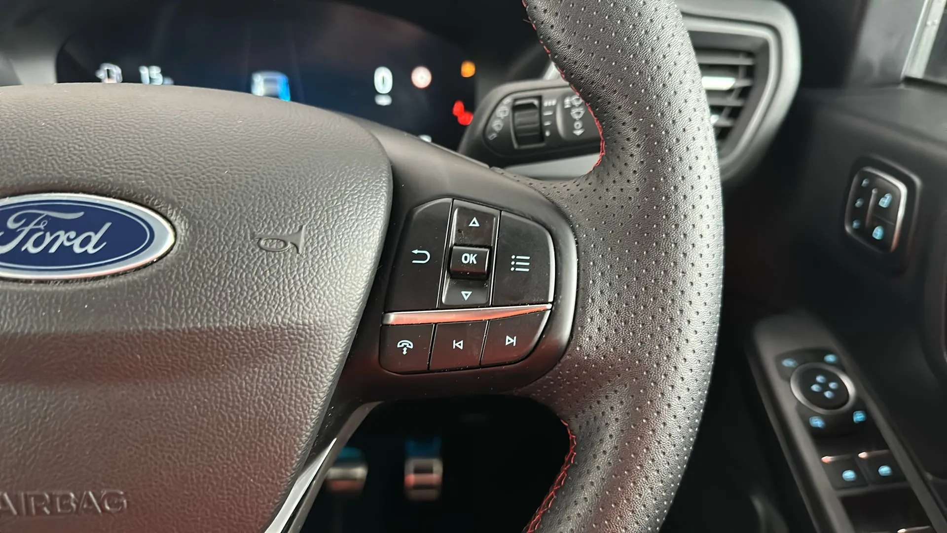 2025 FORD KUGA 2025 FORD KUGA