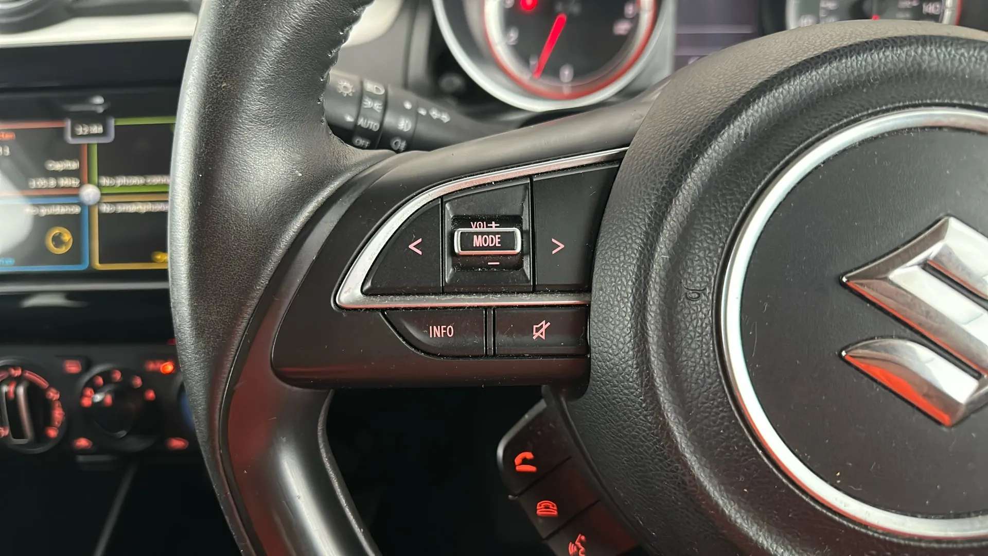 2020 SUZUKI SWIFT 2020 SUZUKI SWIFT