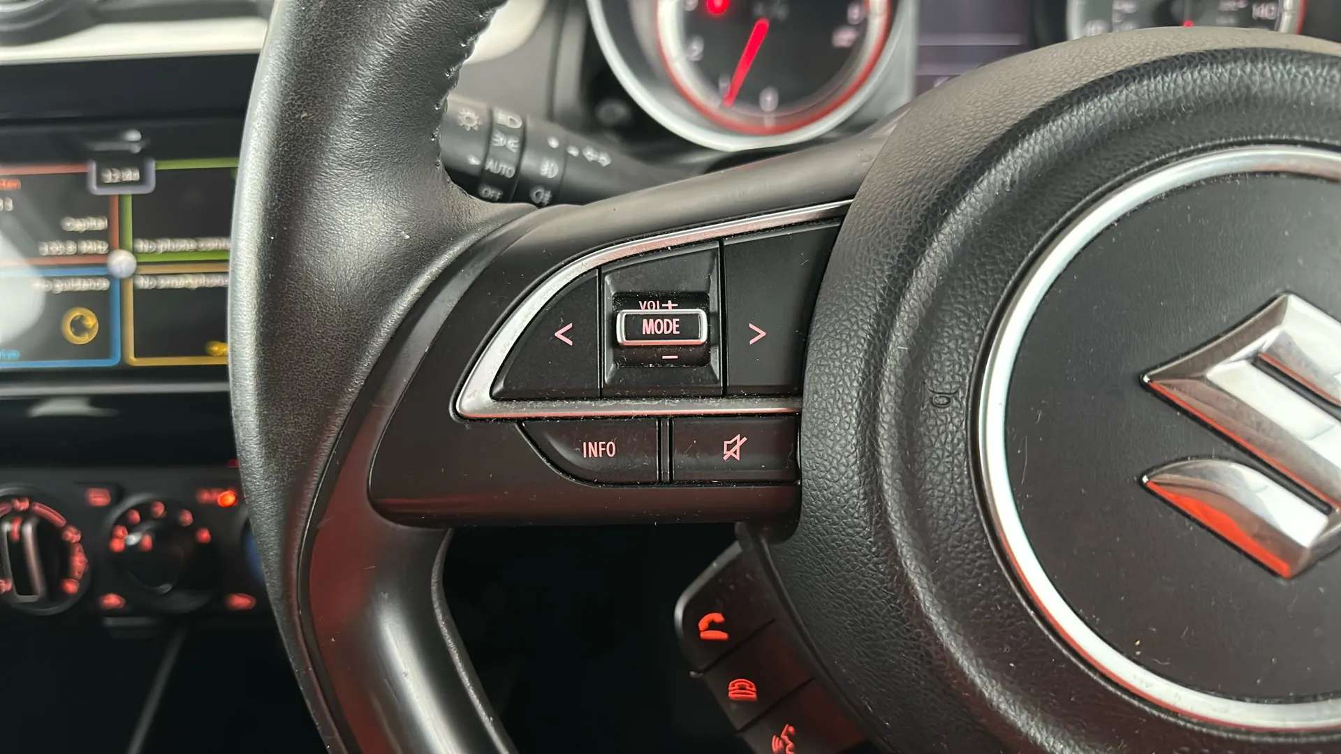 2020 SUZUKI SWIFT 2020 SUZUKI SWIFT