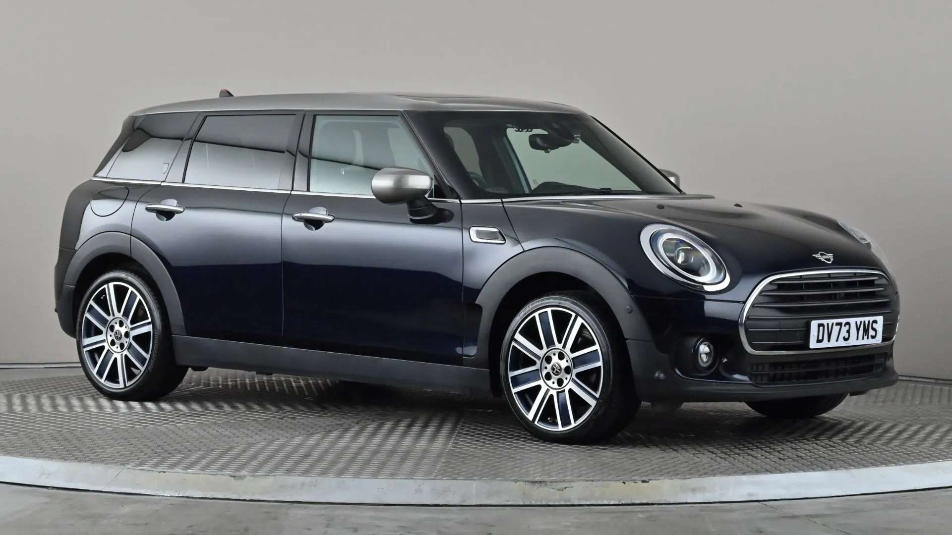 A 2023 MINI CLUBMAN 1.5 Cooper Exclusive 6dr Auto A 2023 MINI CLUBMAN 1.5 Cooper Exclusive 6dr Auto