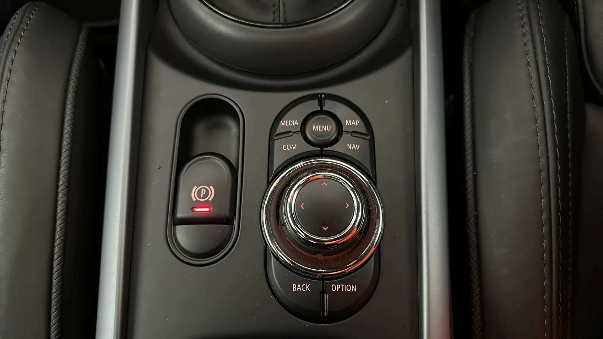 2023 MINI CLUBMAN 2023 MINI CLUBMAN