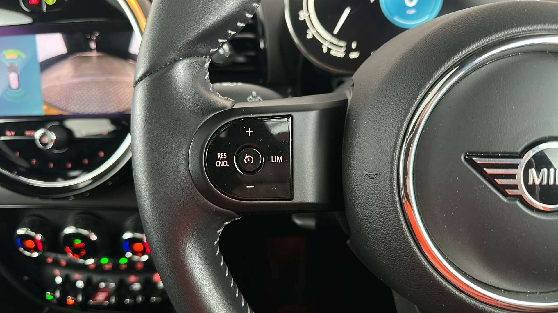 2023 MINI CLUBMAN 2023 MINI CLUBMAN