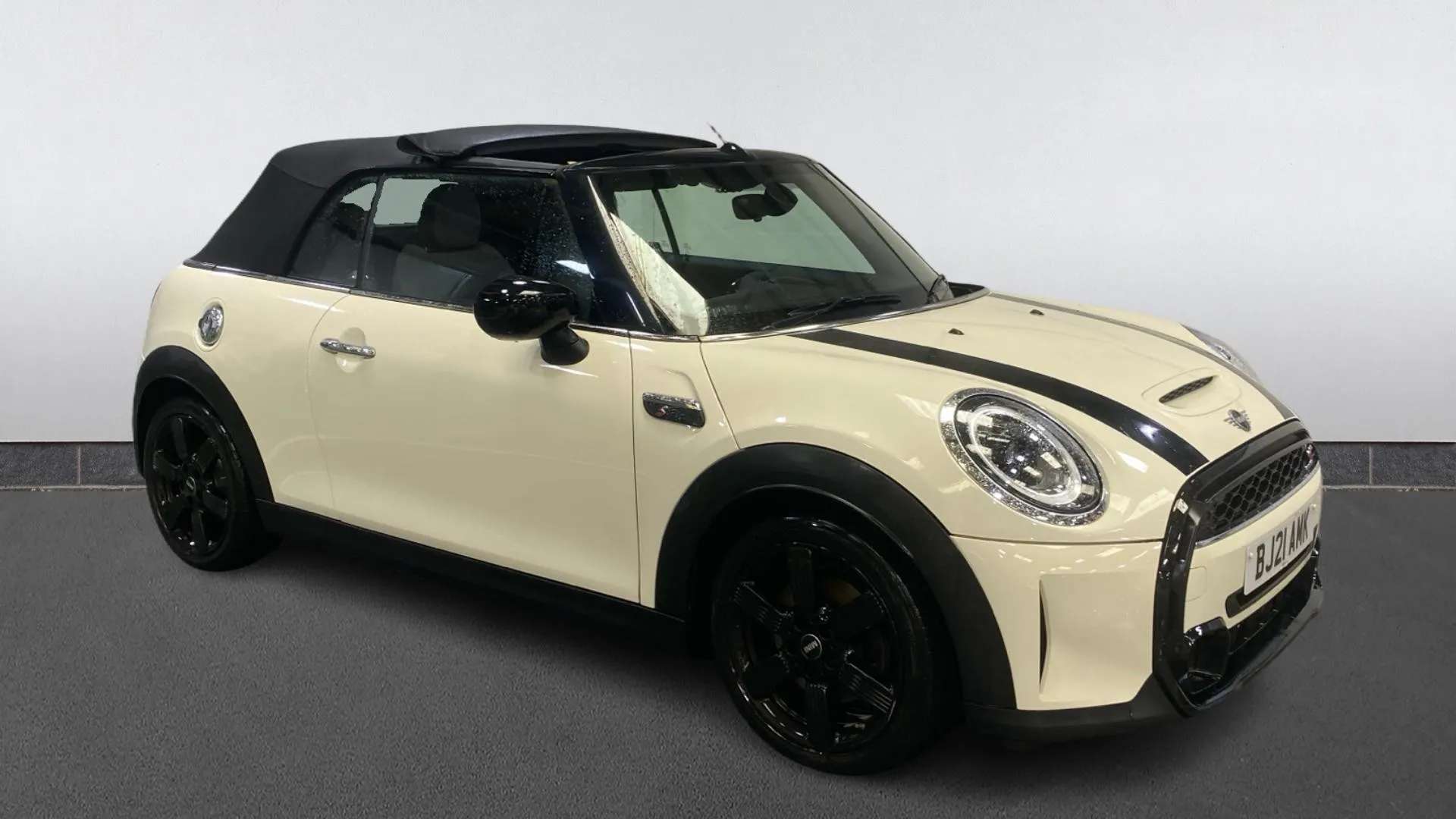 2021 MINI CONVERTIBLE 2021 MINI CONVERTIBLE