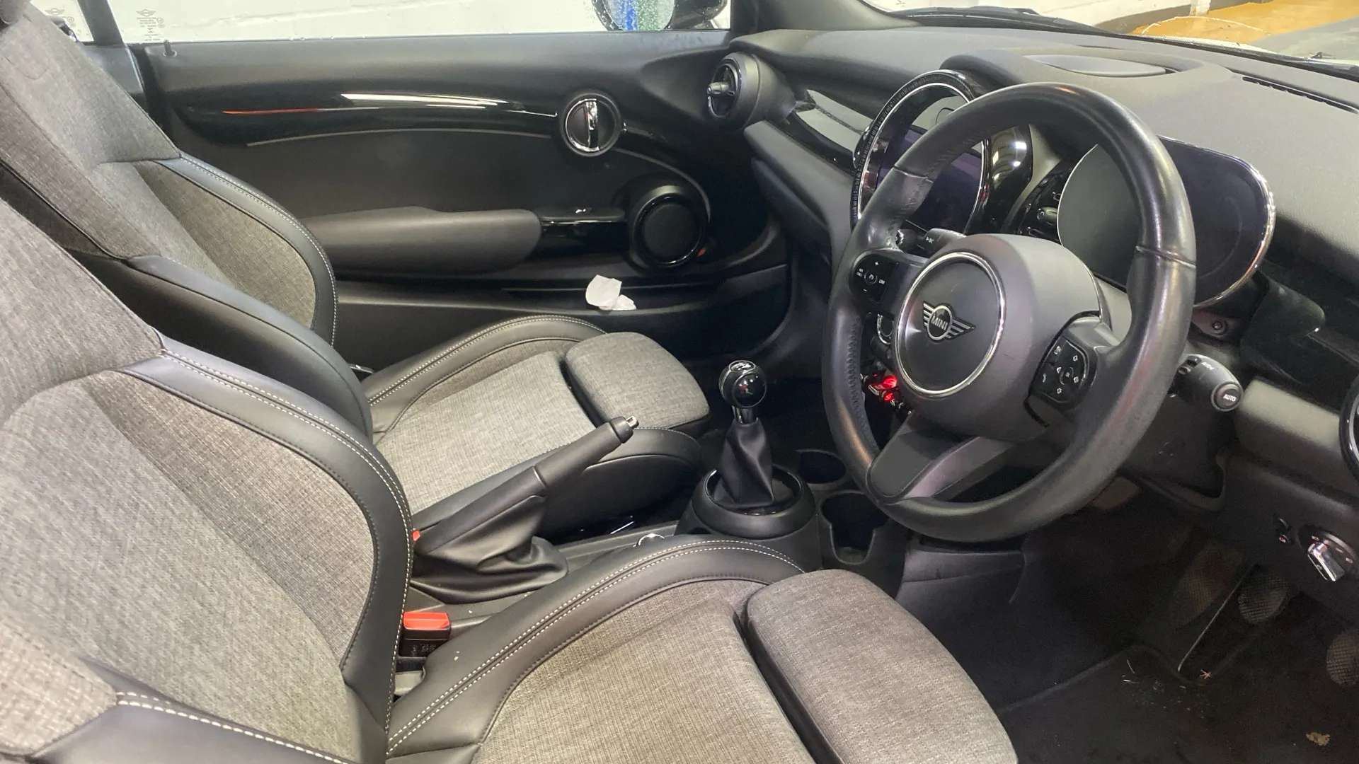 2021 MINI CONVERTIBLE 2021 MINI CONVERTIBLE