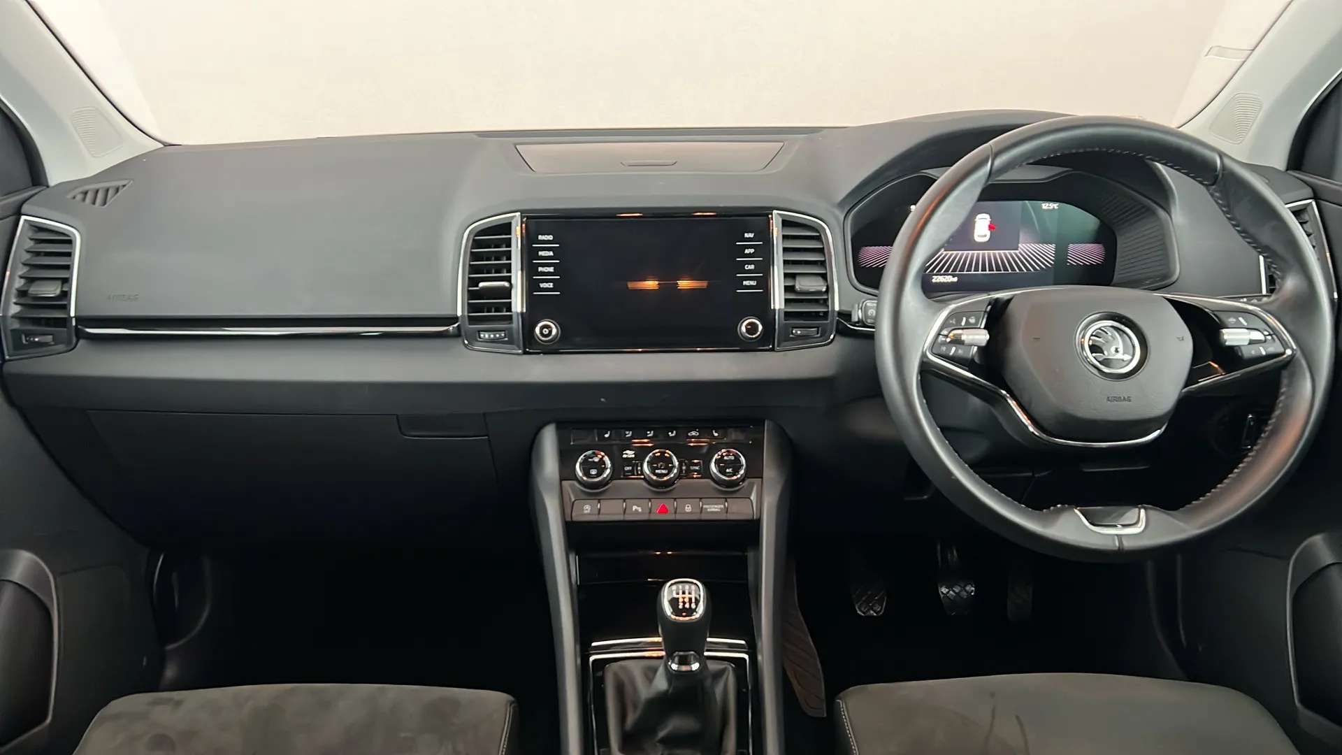 2023 SKODA KAROQ 2023 SKODA KAROQ