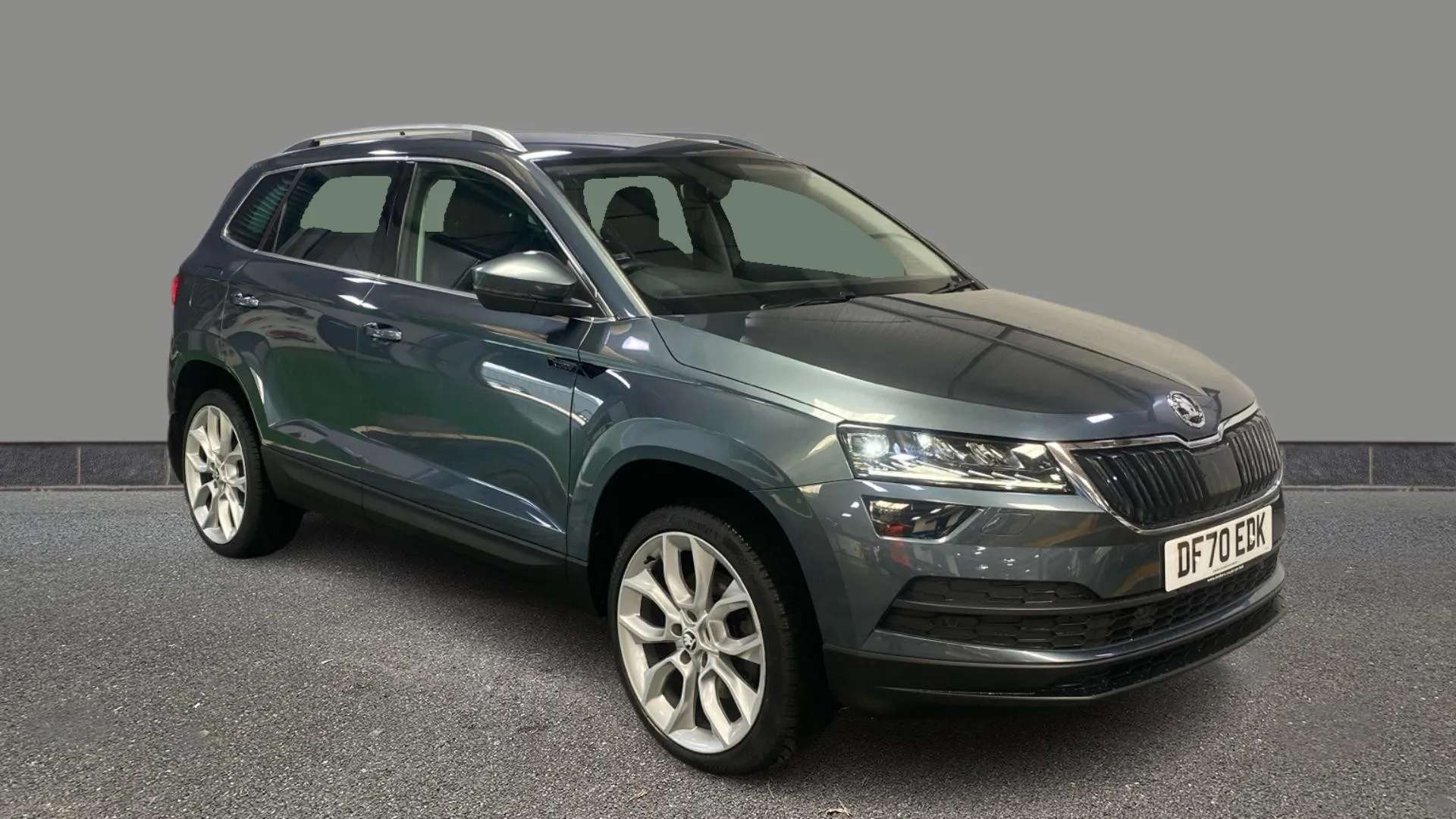 A 2020 SKODA KAROQ 1.5 TSI SE L A 2020 SKODA KAROQ 1.5 TSI SE L