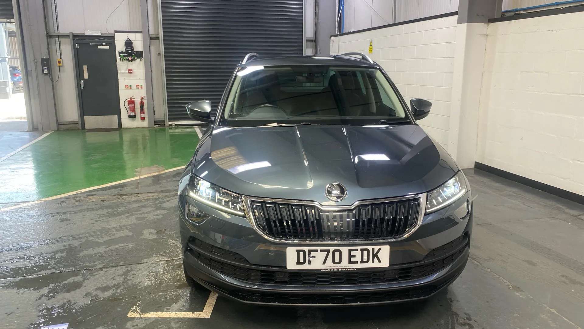 A 2020 SKODA KAROQ 1.5 TSI SE L A 2020 SKODA KAROQ 1.5 TSI SE L