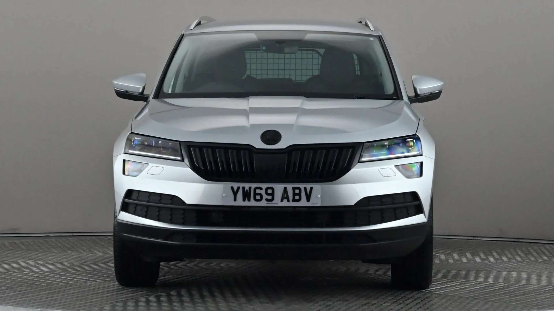 A 2020 SKODA KAROQ 1.5 TSI SE L A 2020 SKODA KAROQ 1.5 TSI SE L