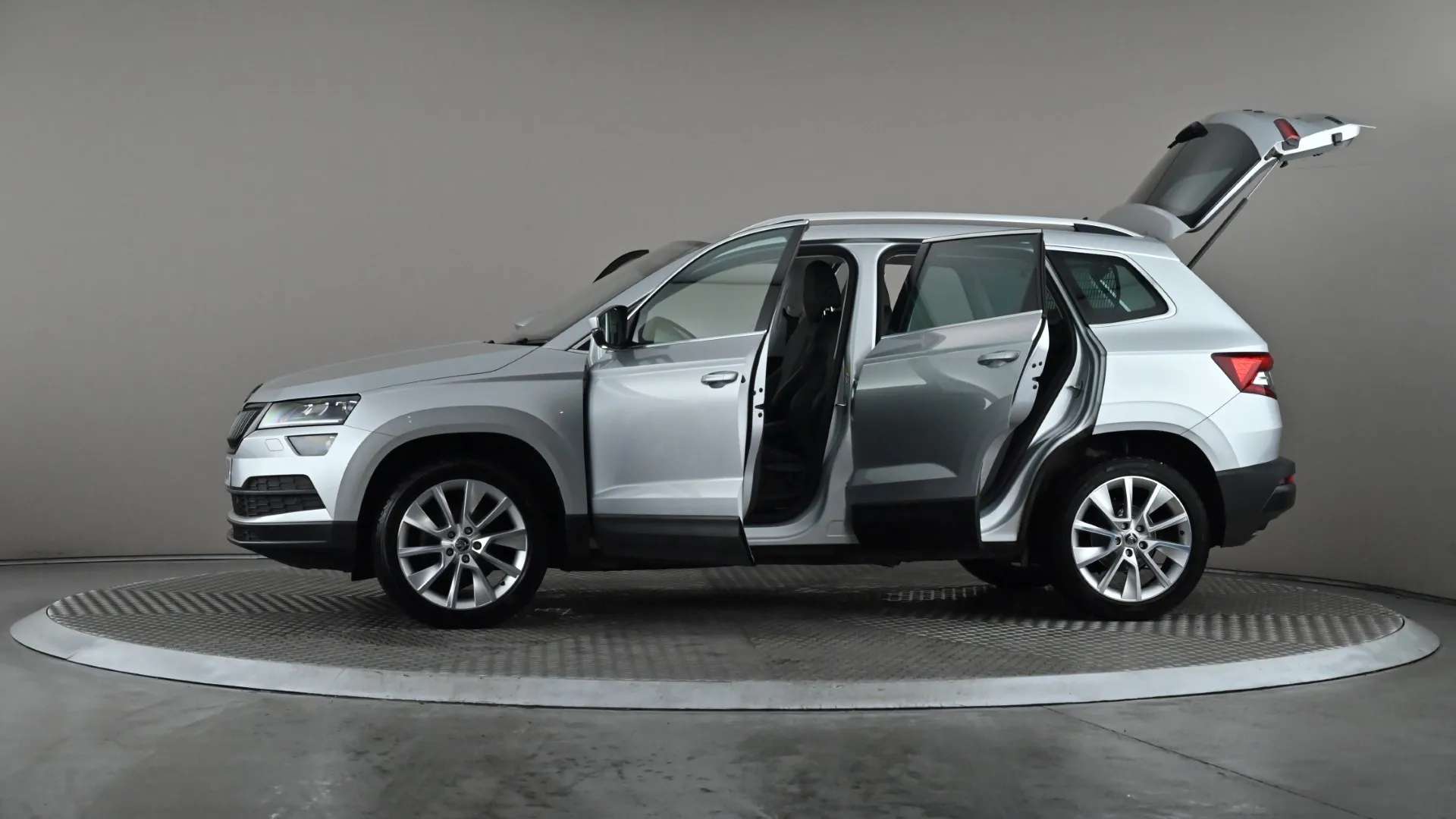 2020 SKODA KAROQ 2020 SKODA KAROQ