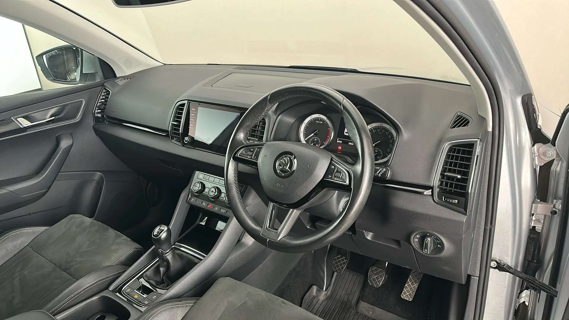 2020 SKODA KAROQ 2020 SKODA KAROQ