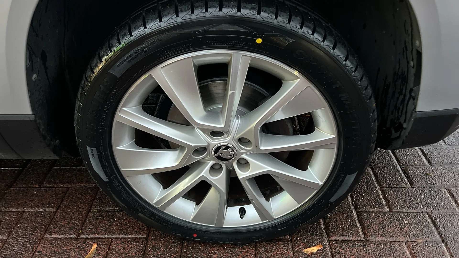 2020 SKODA KAROQ 2020 SKODA KAROQ